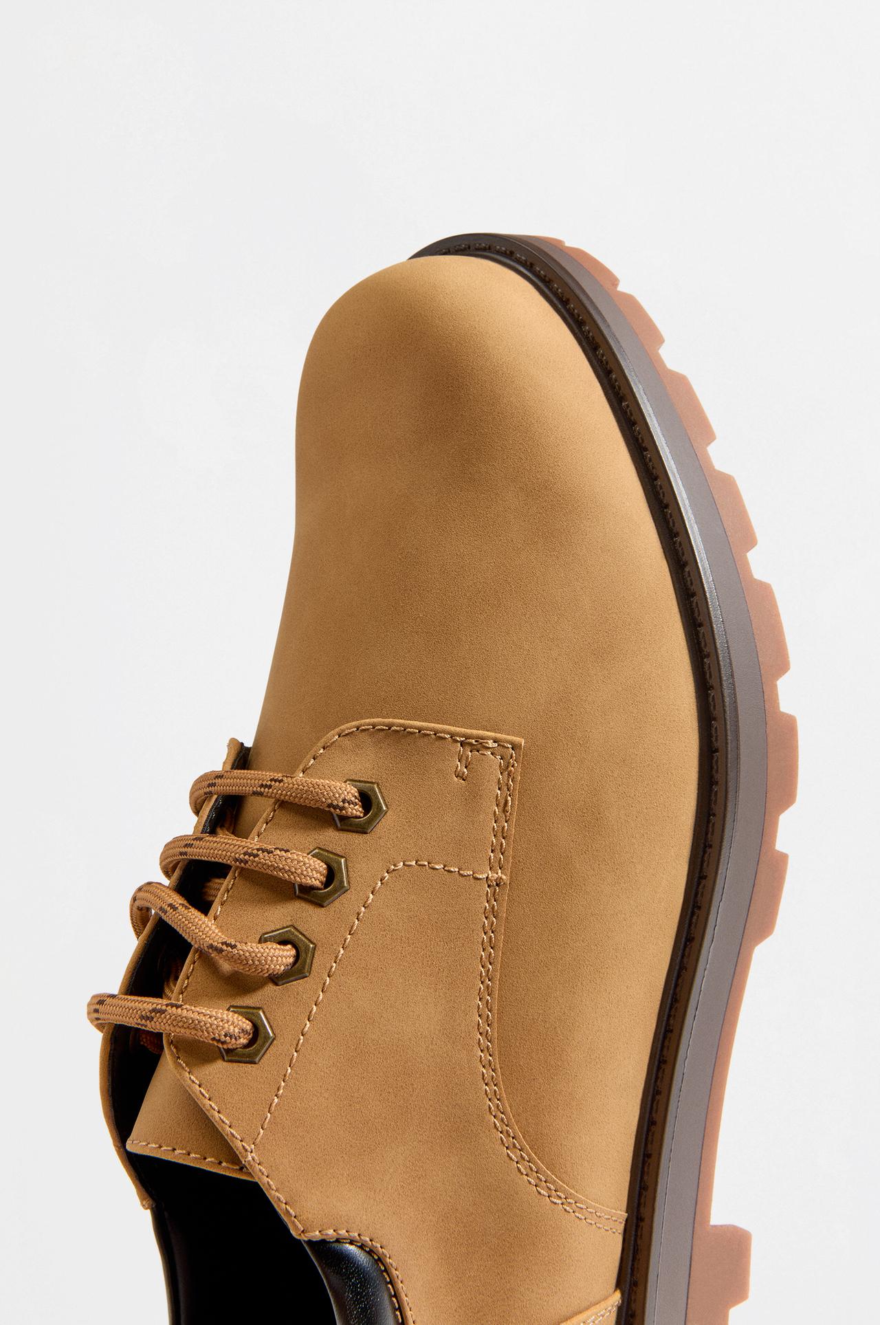 Lace-up shoe — BEIGE
