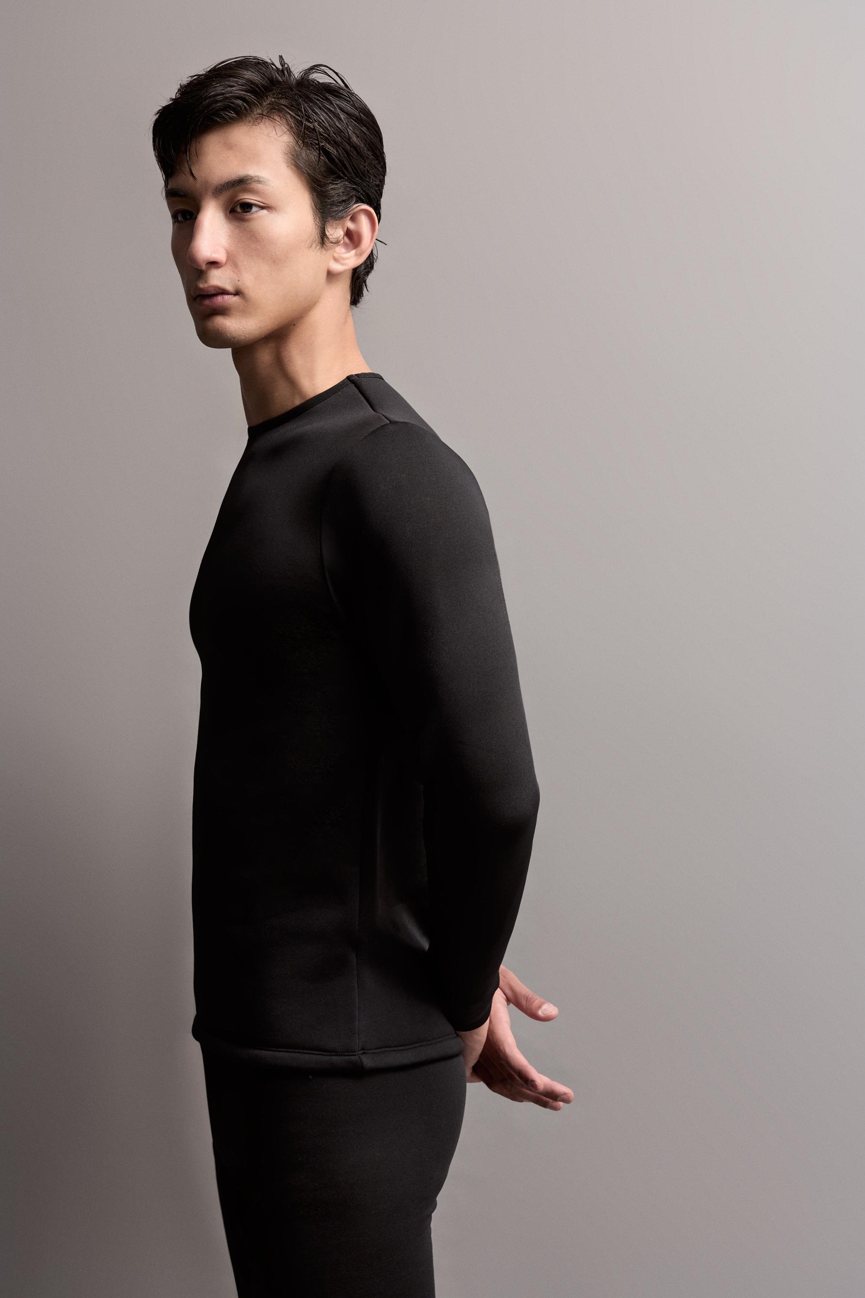 HEAVY WEIGHT thermal insulation T-shirt (from -12ºC to 9ºC) — BLACK
