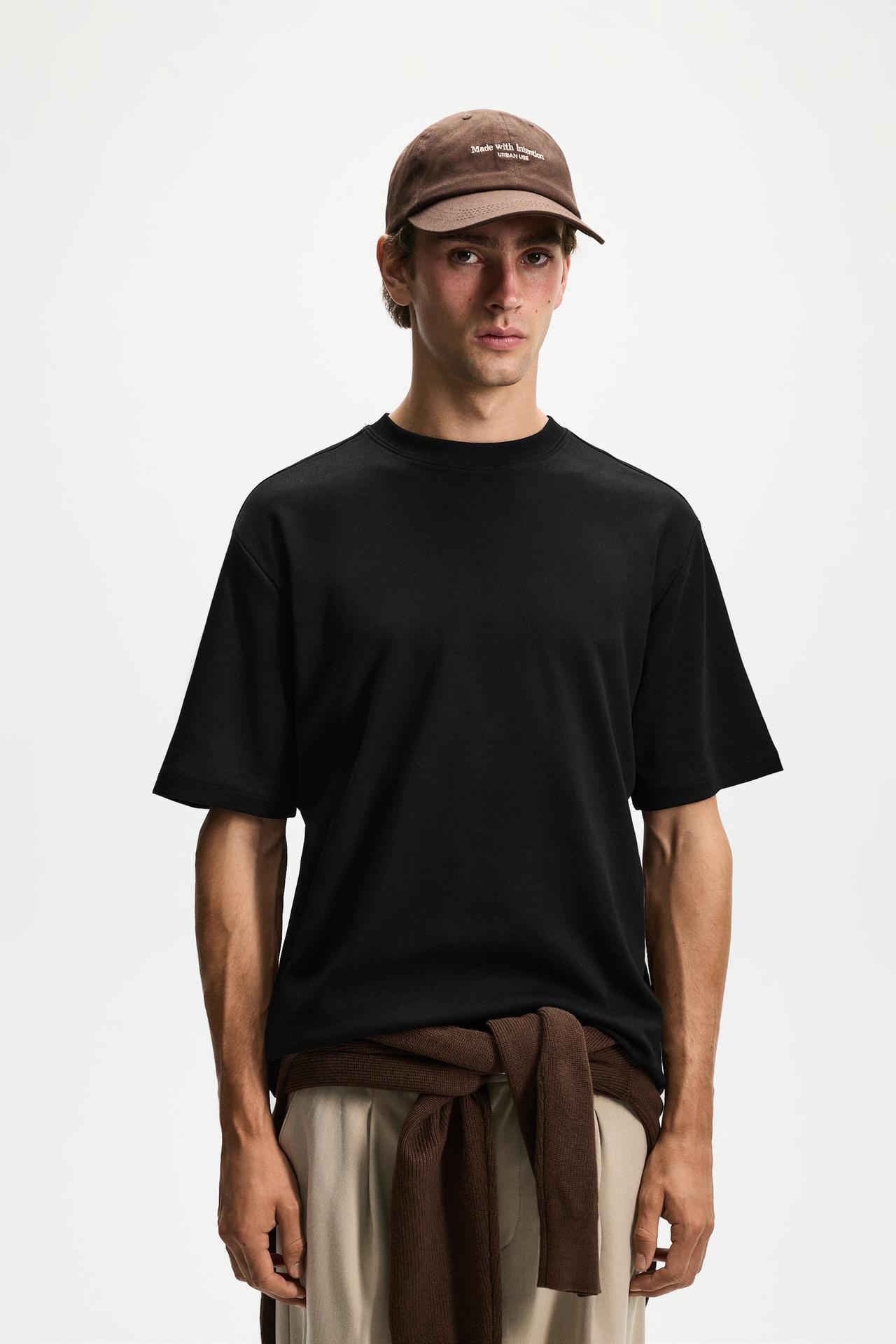 Interlock mock neck T-shirt — BLACK