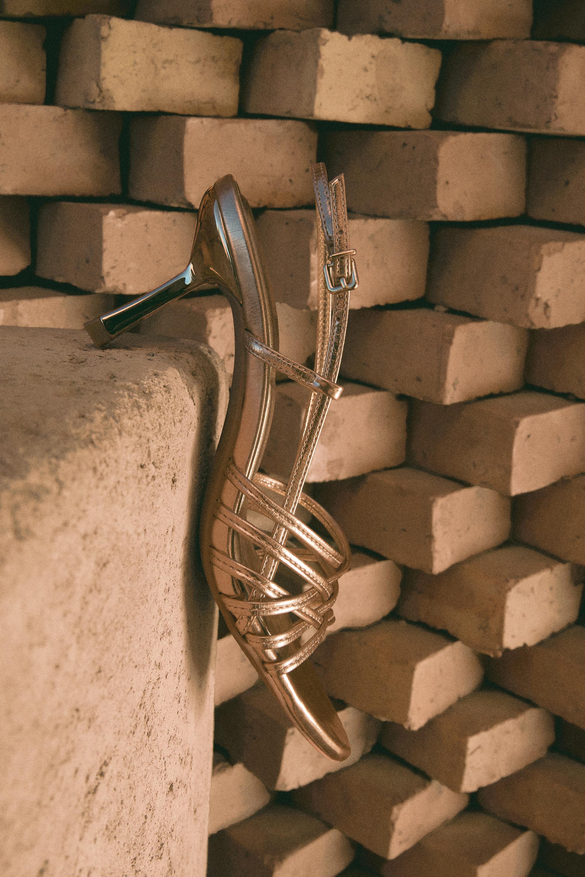 Gold multi-strap heeled sandals — GOLD