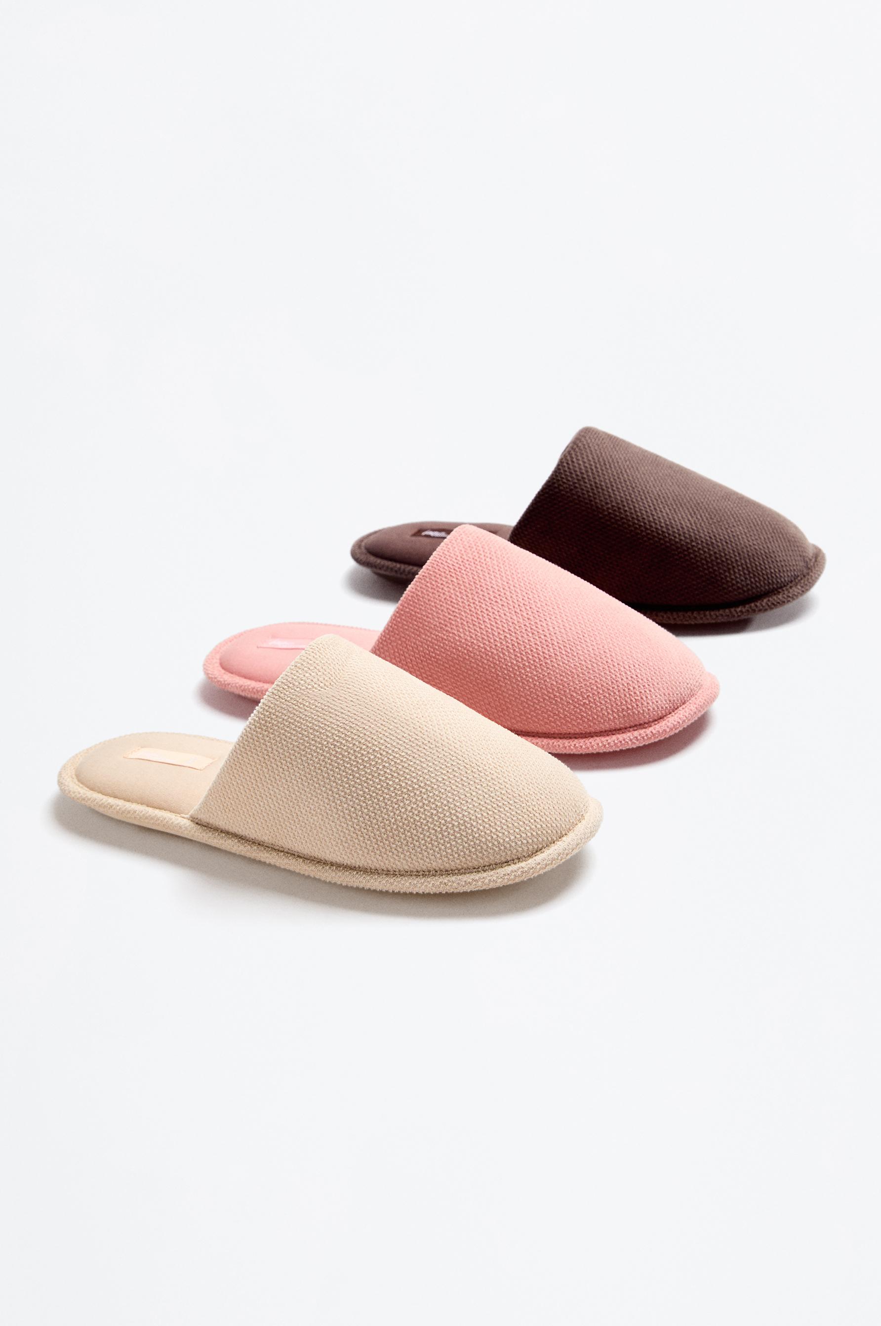 House slippers — BEIGE