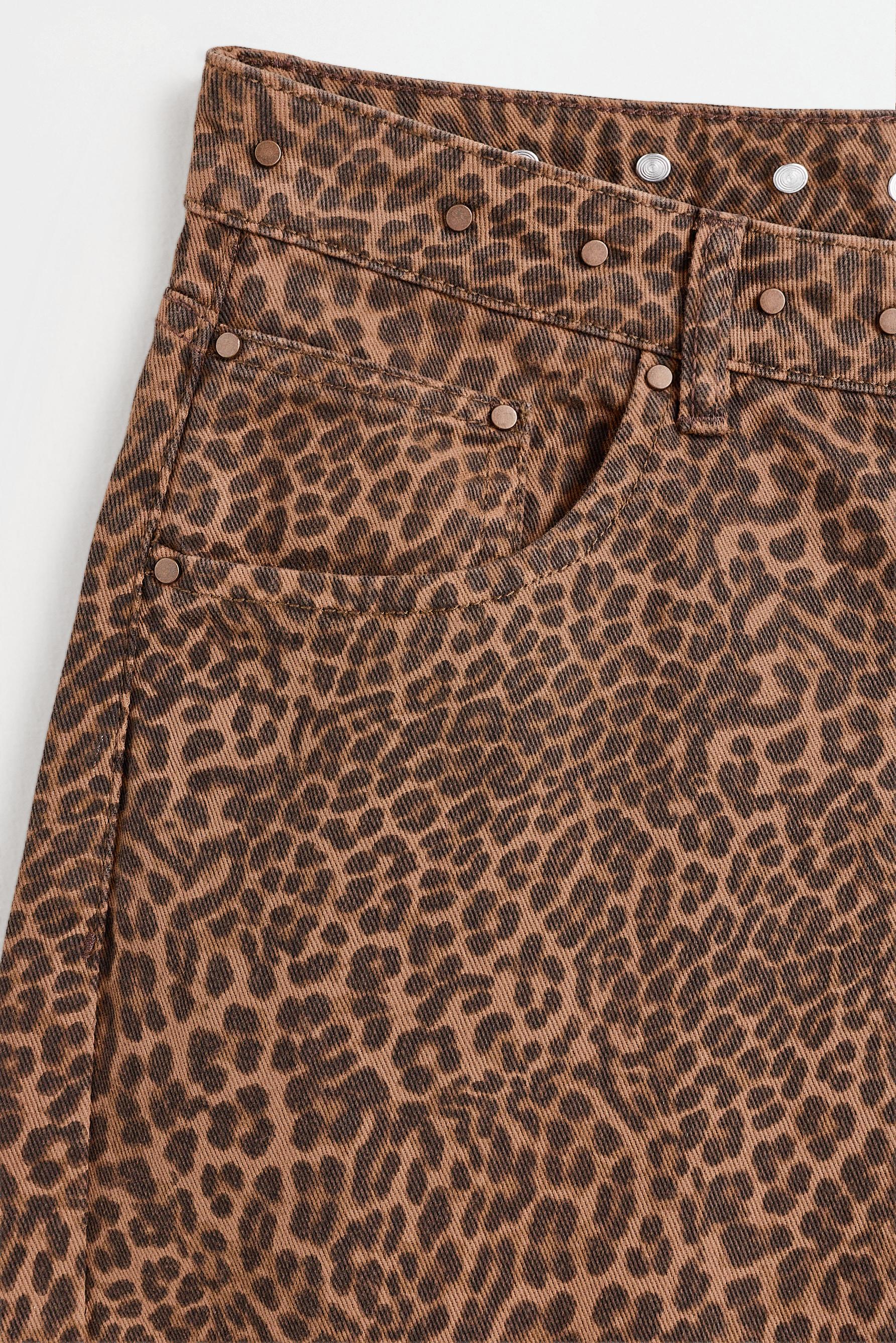 Animal print barrel jeans — CHEETAH