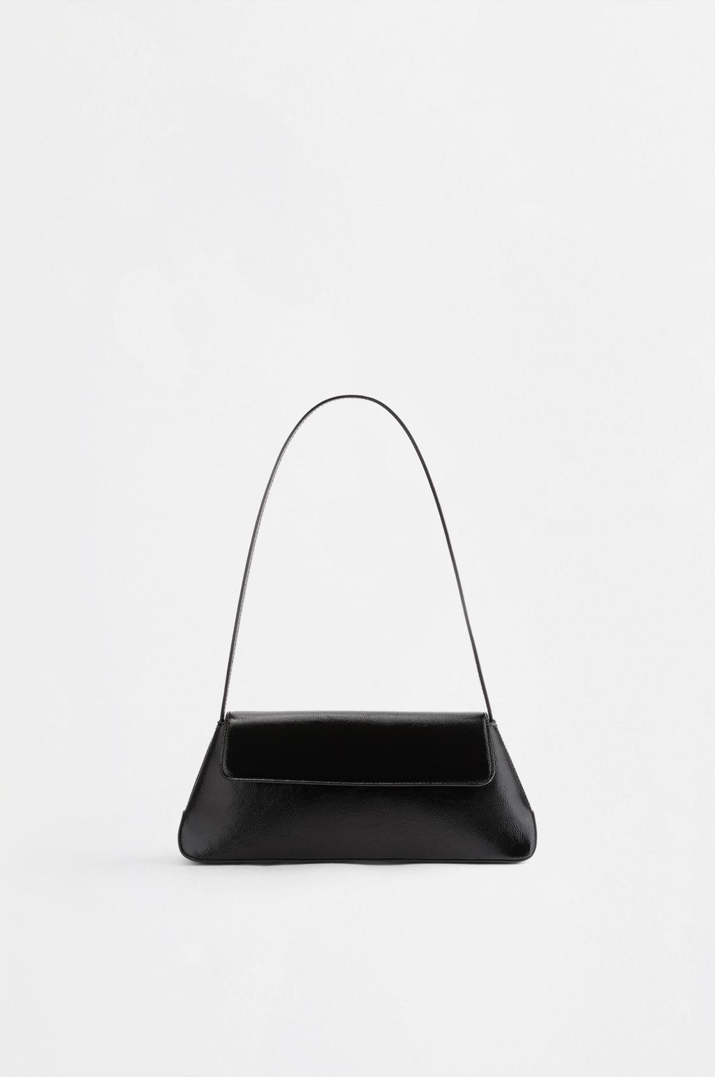 Shoulder bag with flap