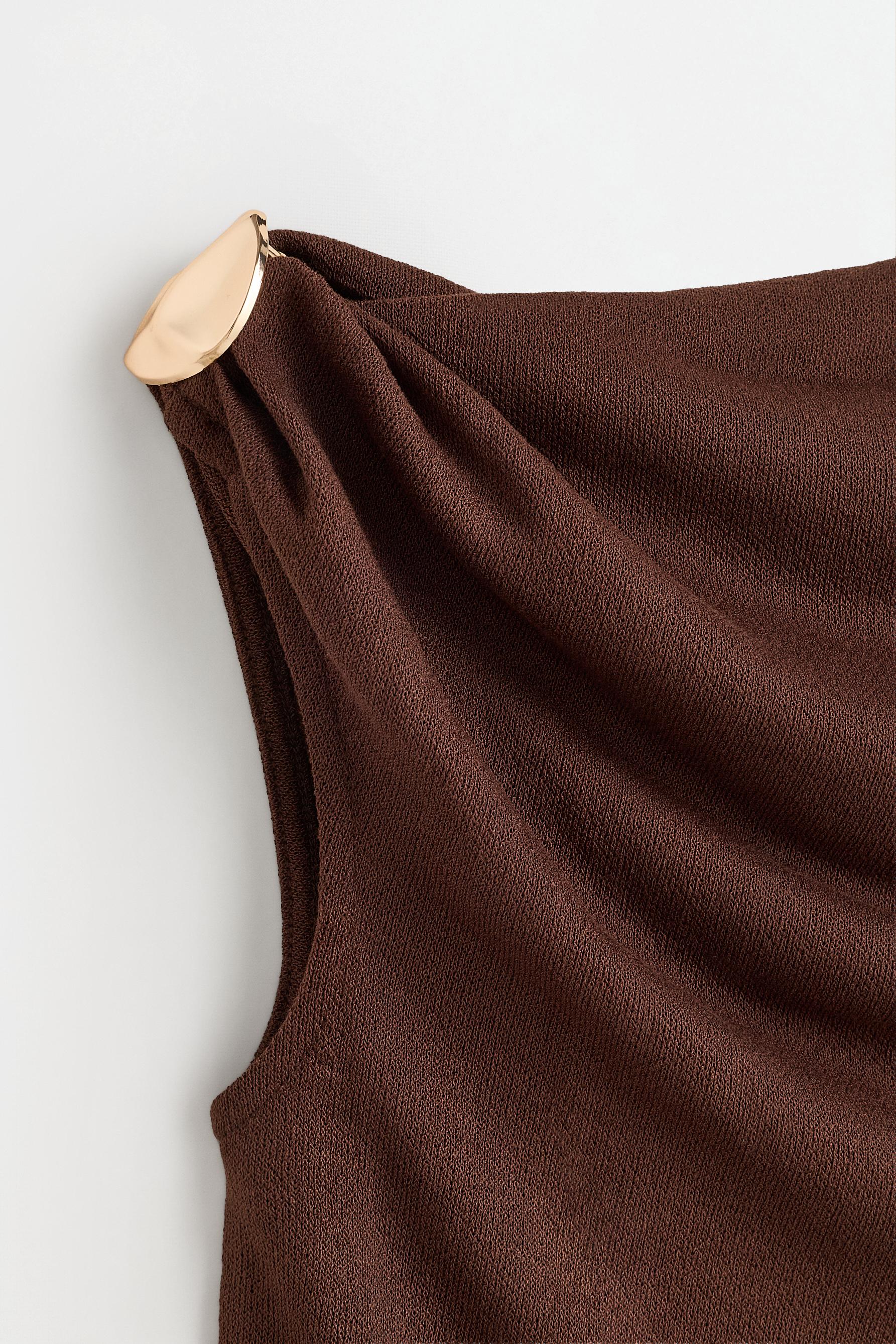 Asymmetric jewel top — BROWN