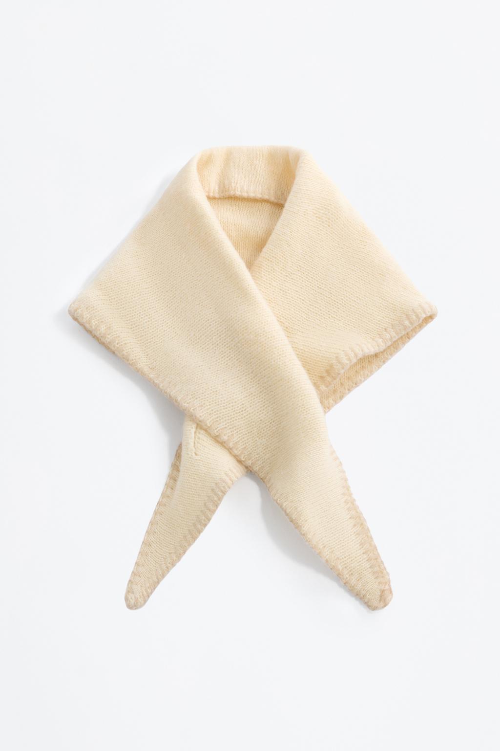 Bandana triangular de malha