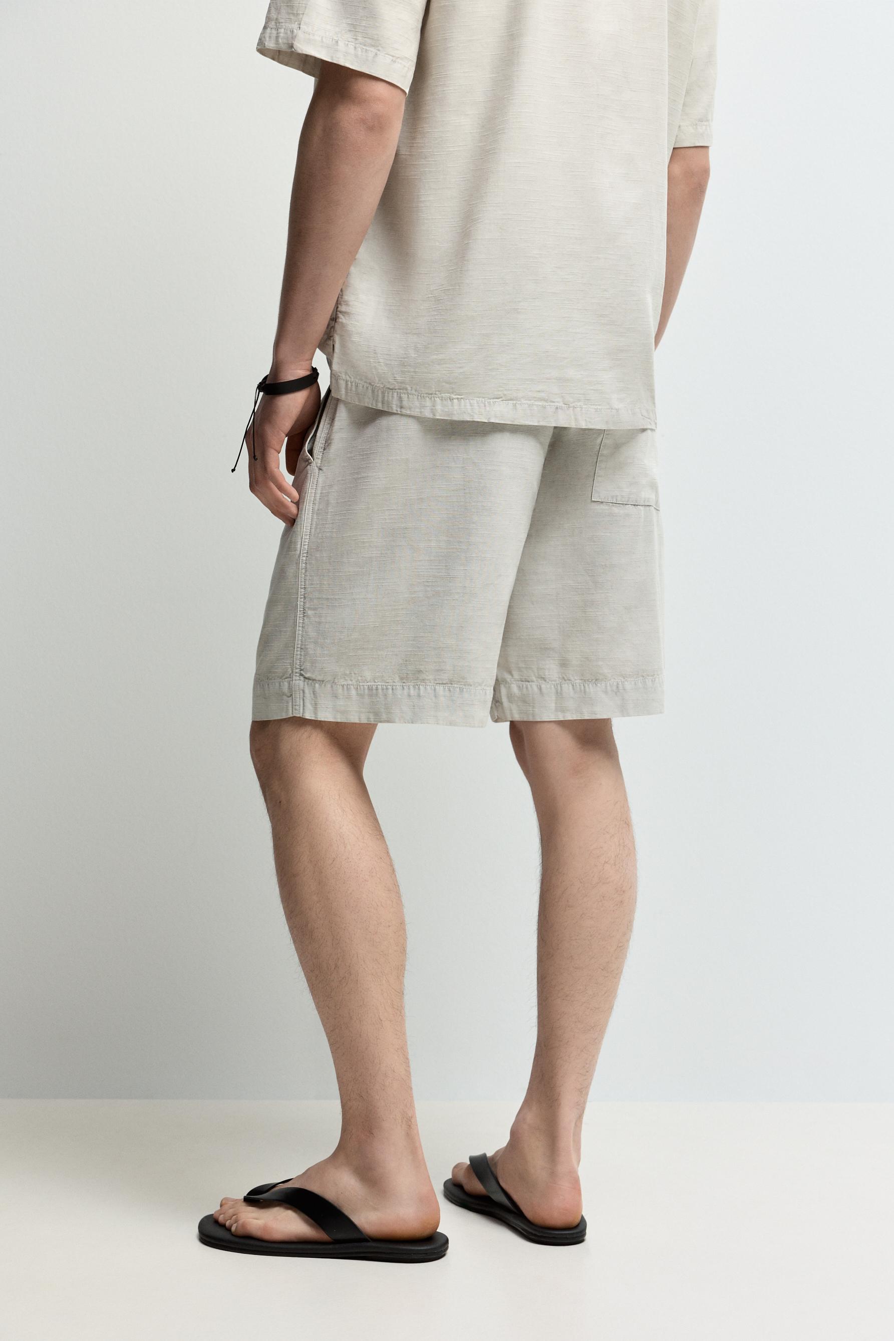Textured jogger Bermuda shorts — PALE GREY