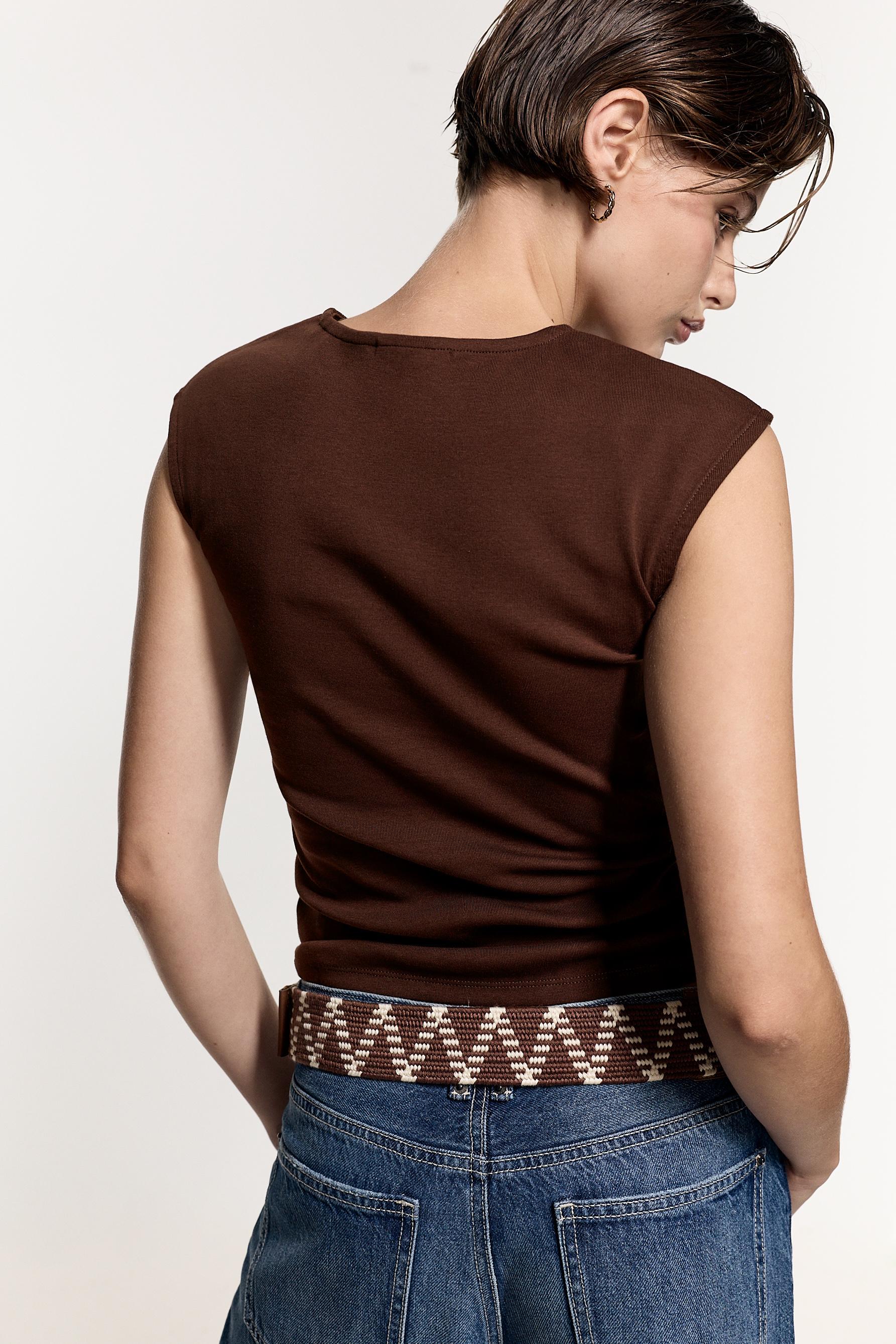 Gathered T-shirt — BROWN