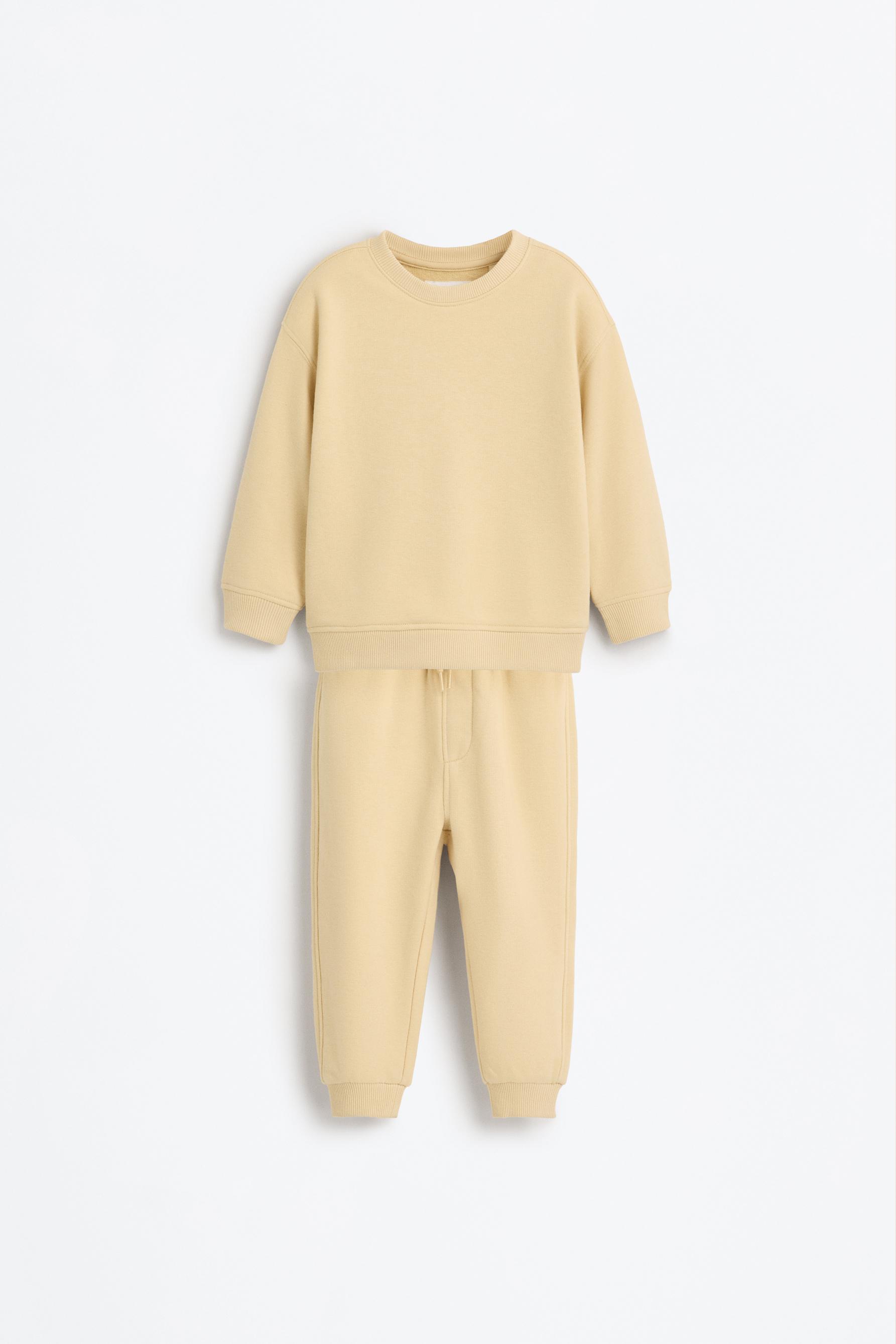 Set sudadera y pantalón jogger básico