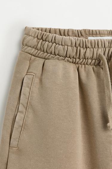 Plush Bermuda shorts with patch — OCHRE 3