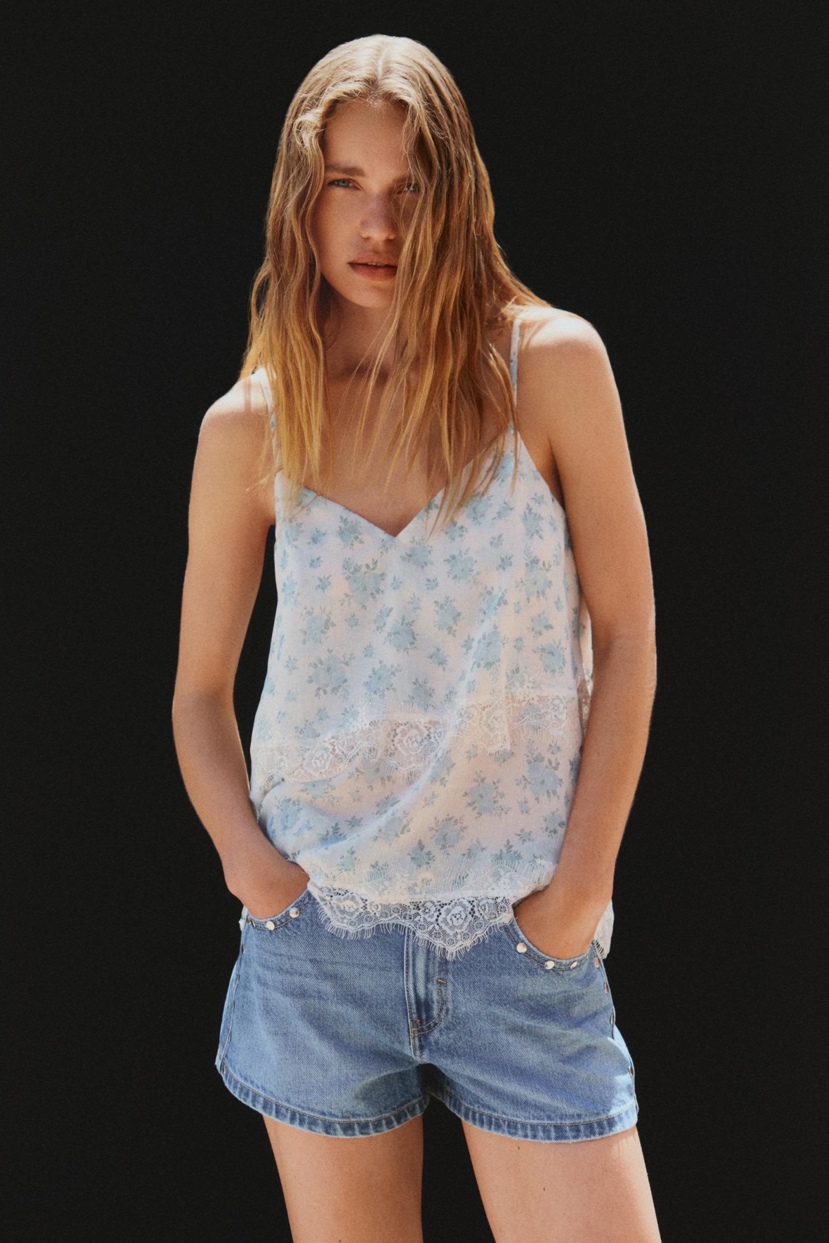 Denim shorts with studs — PALE INDIGO