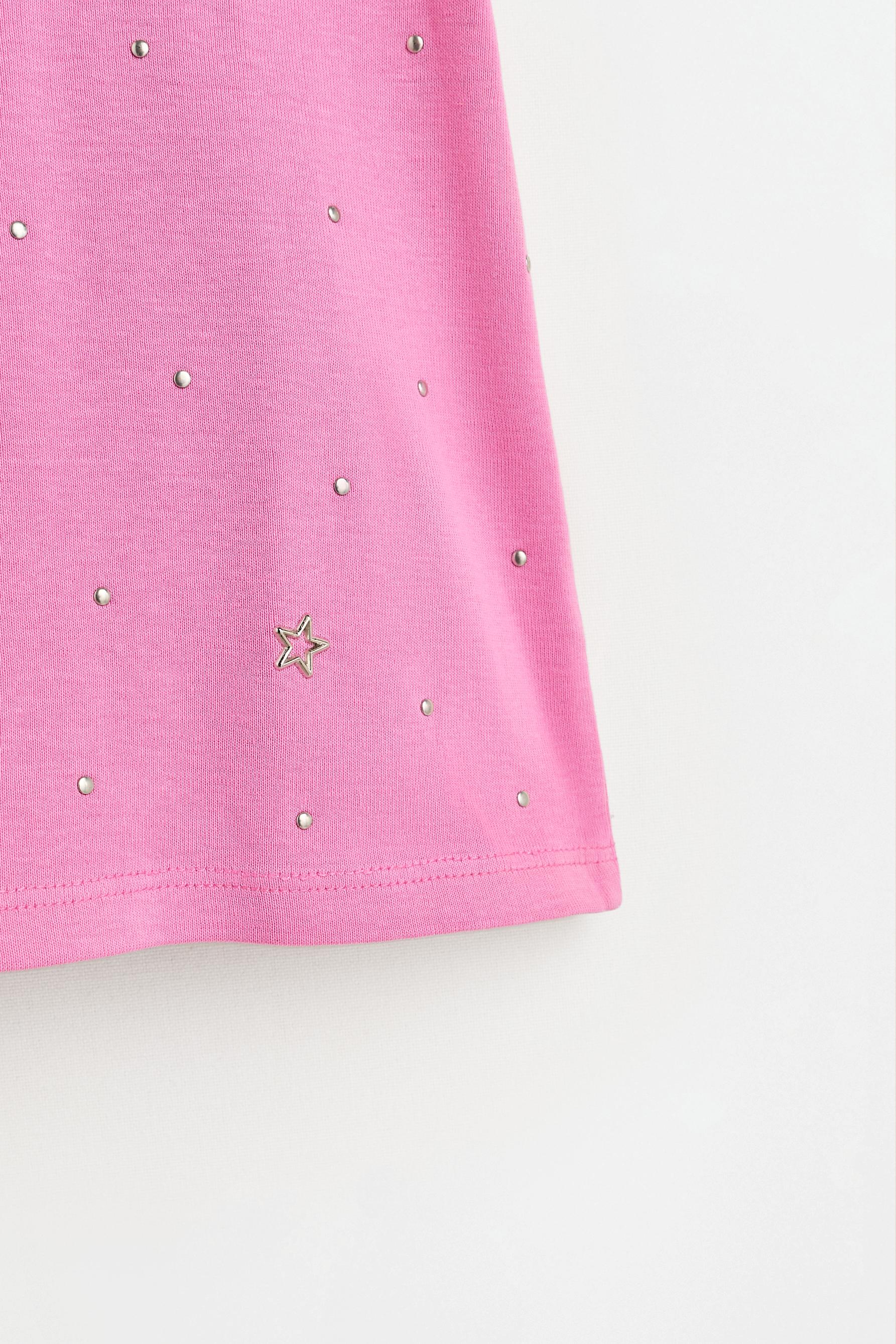 Star stud T-shirt — STRAWBERRY