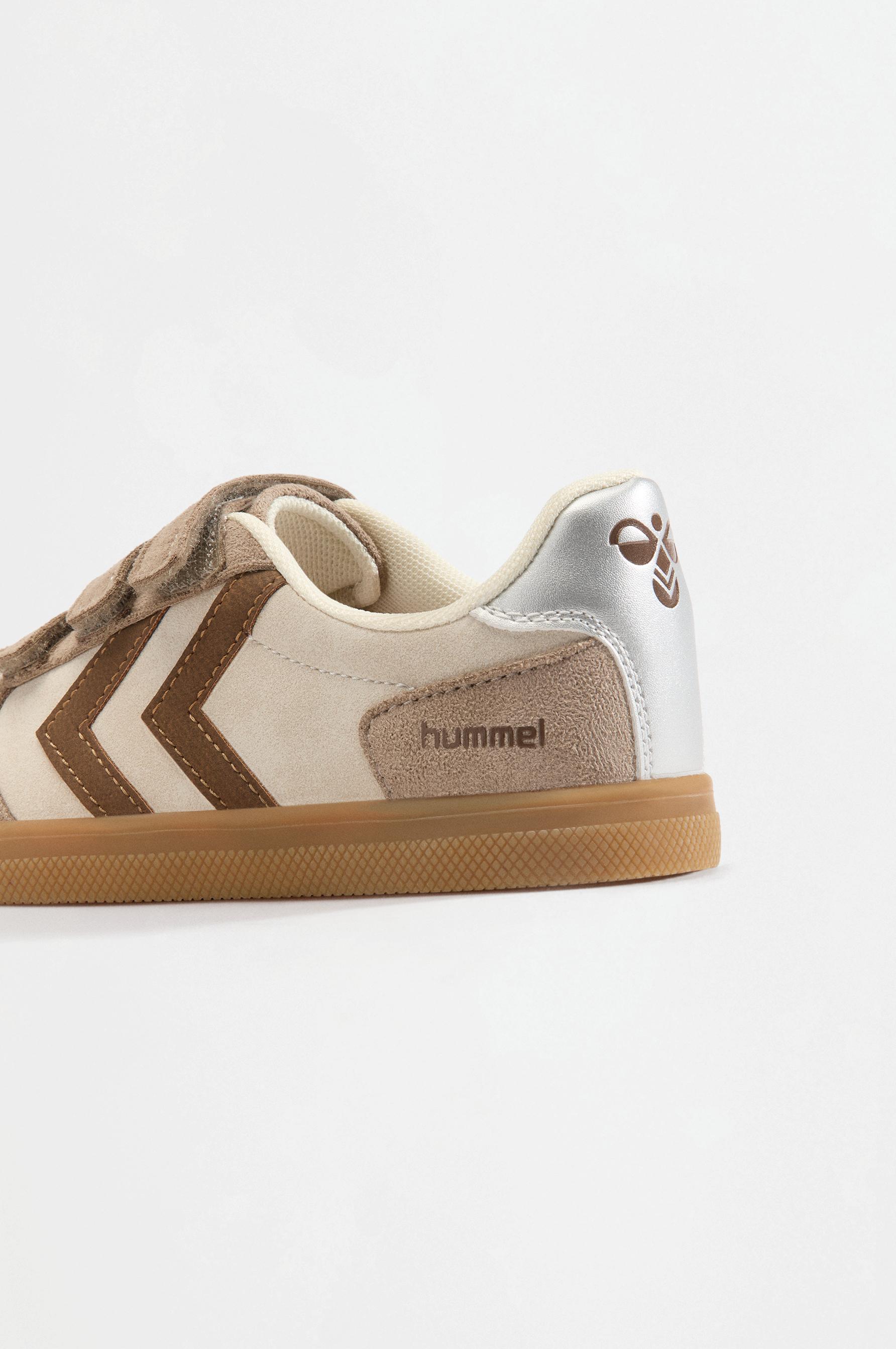 Hummel Sneakers — BROWNISH TONE
