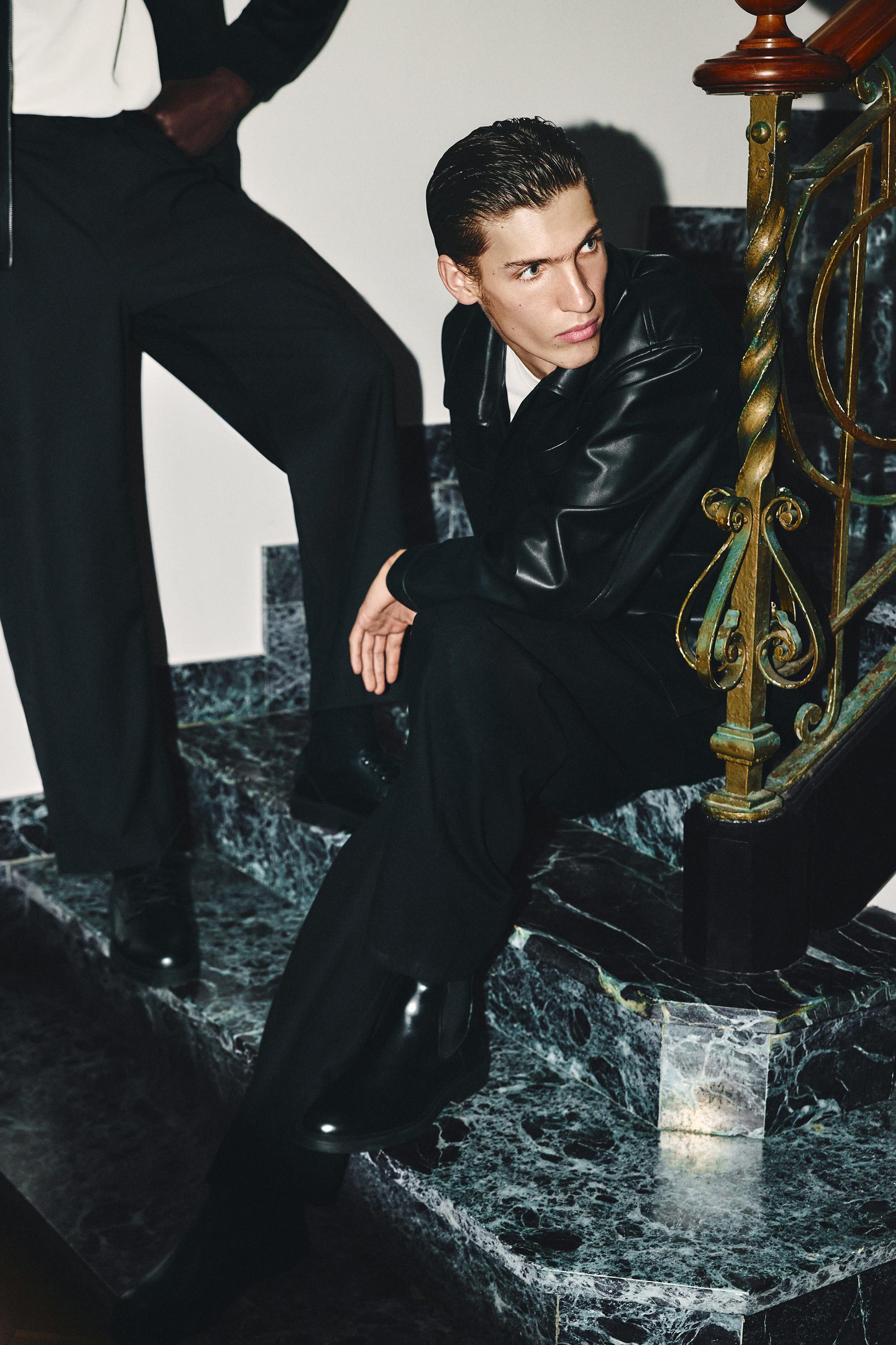 Chelsea boots — BLACK
