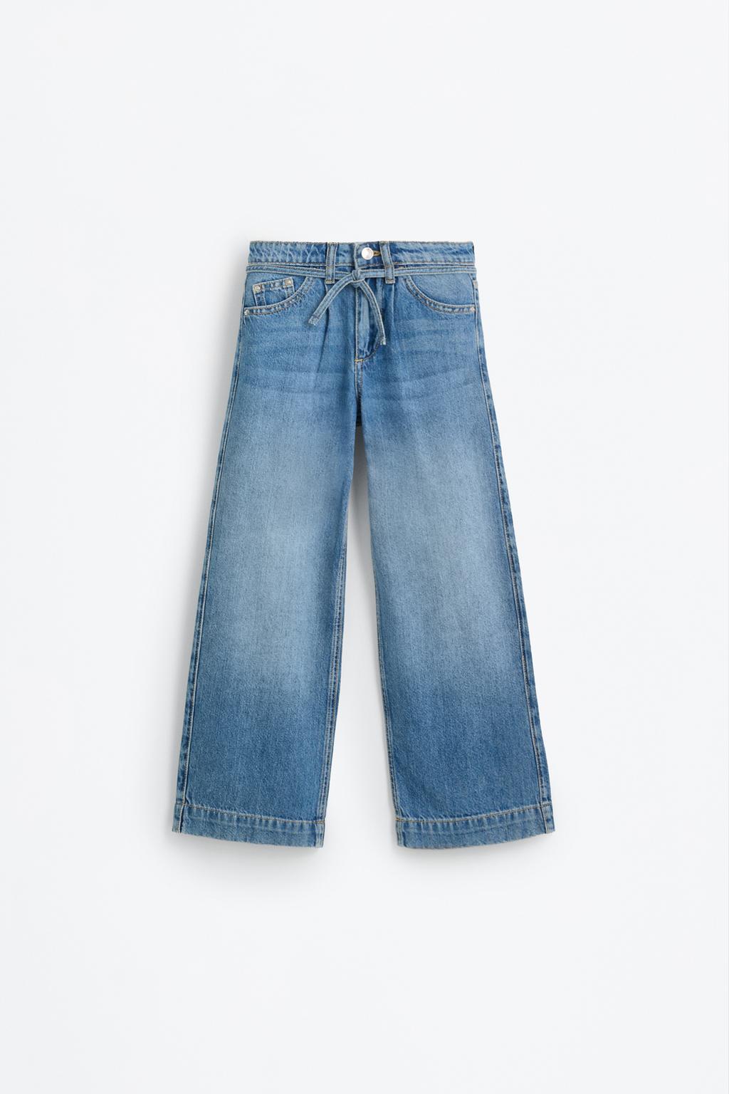 Wide-leg jeans with belt