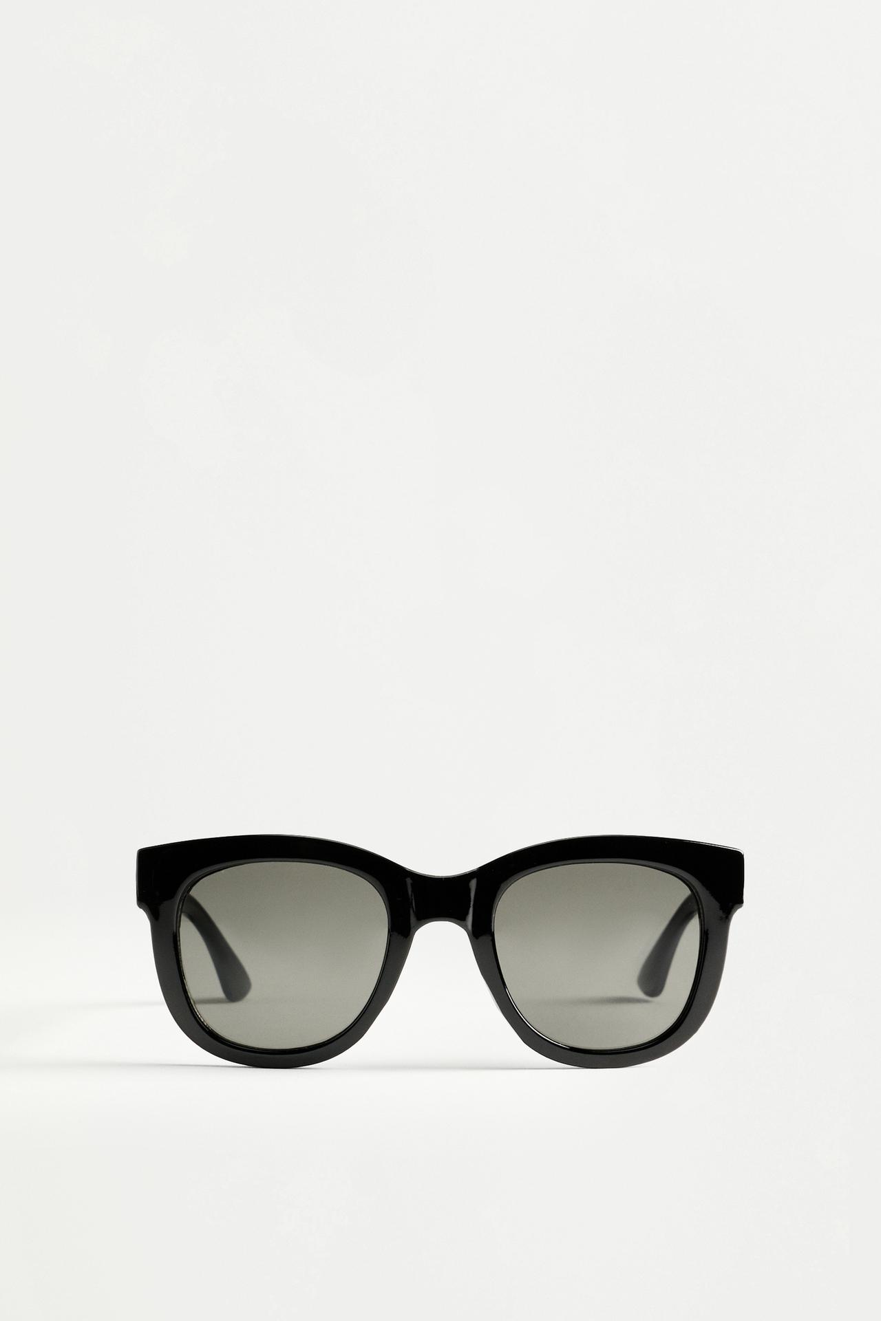 Oversized square sunglasses — BLACK