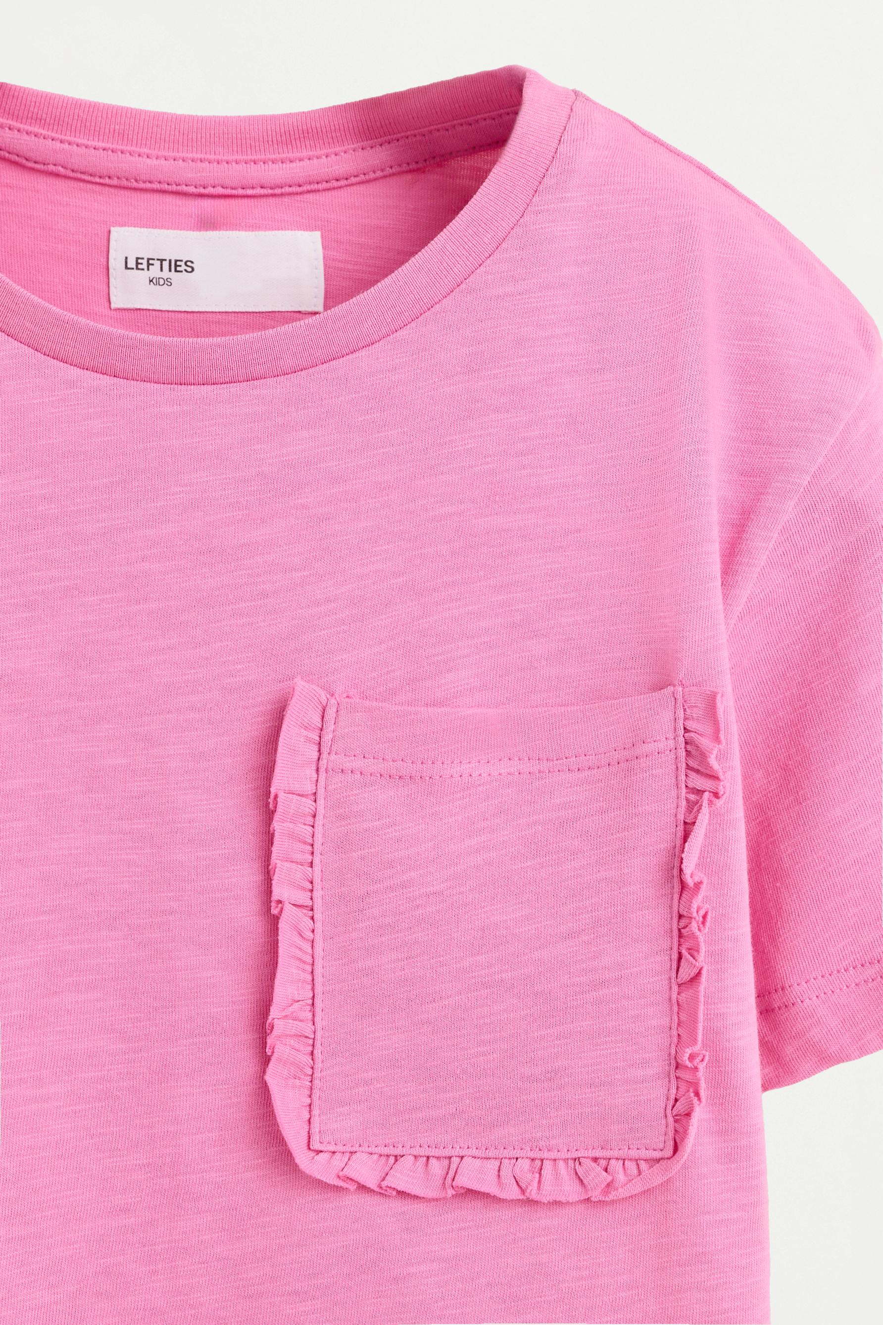 Ruffled Pocket T-shirt — STRAWBERRY