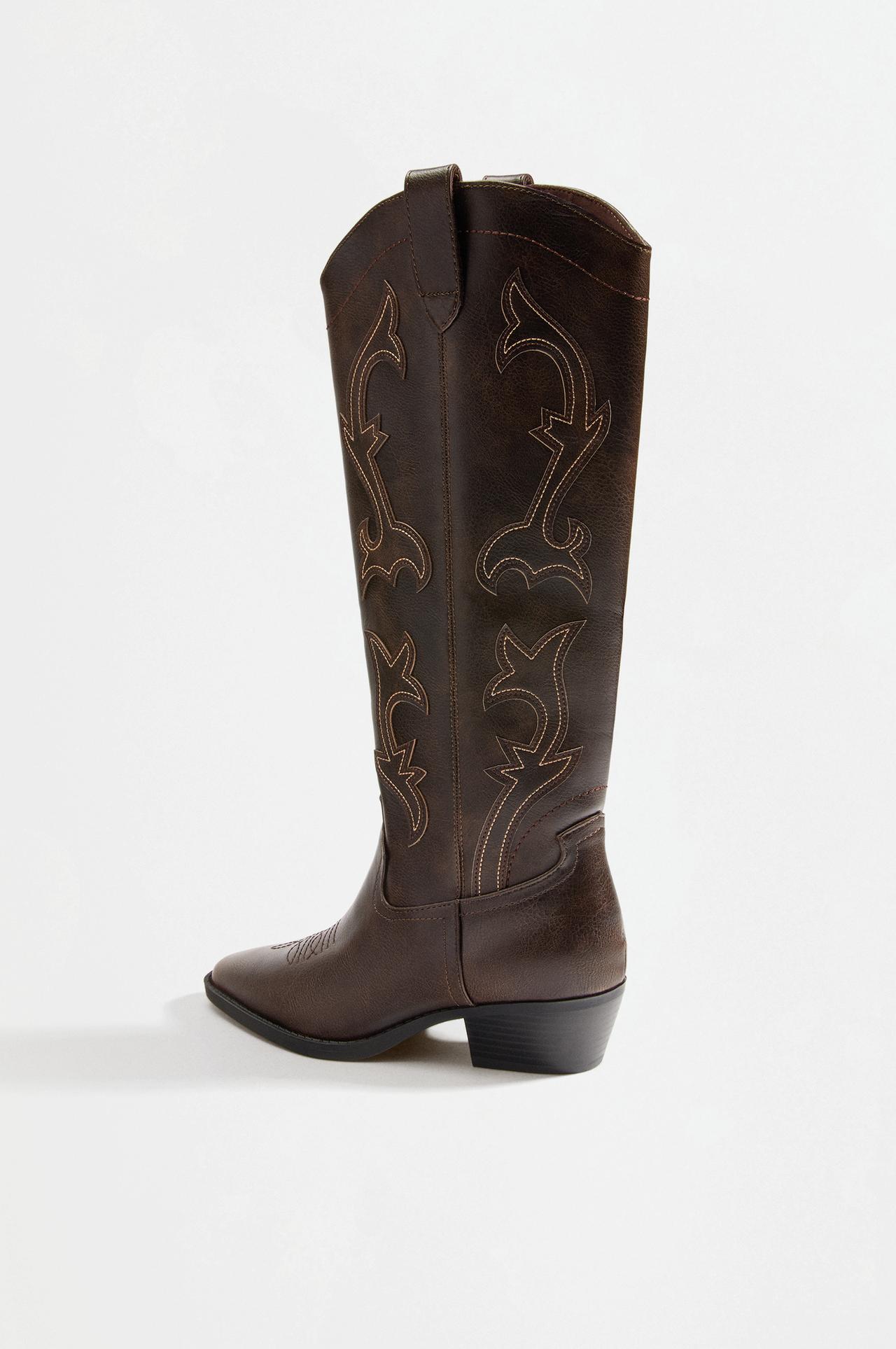 Flat Western boot — BROWN