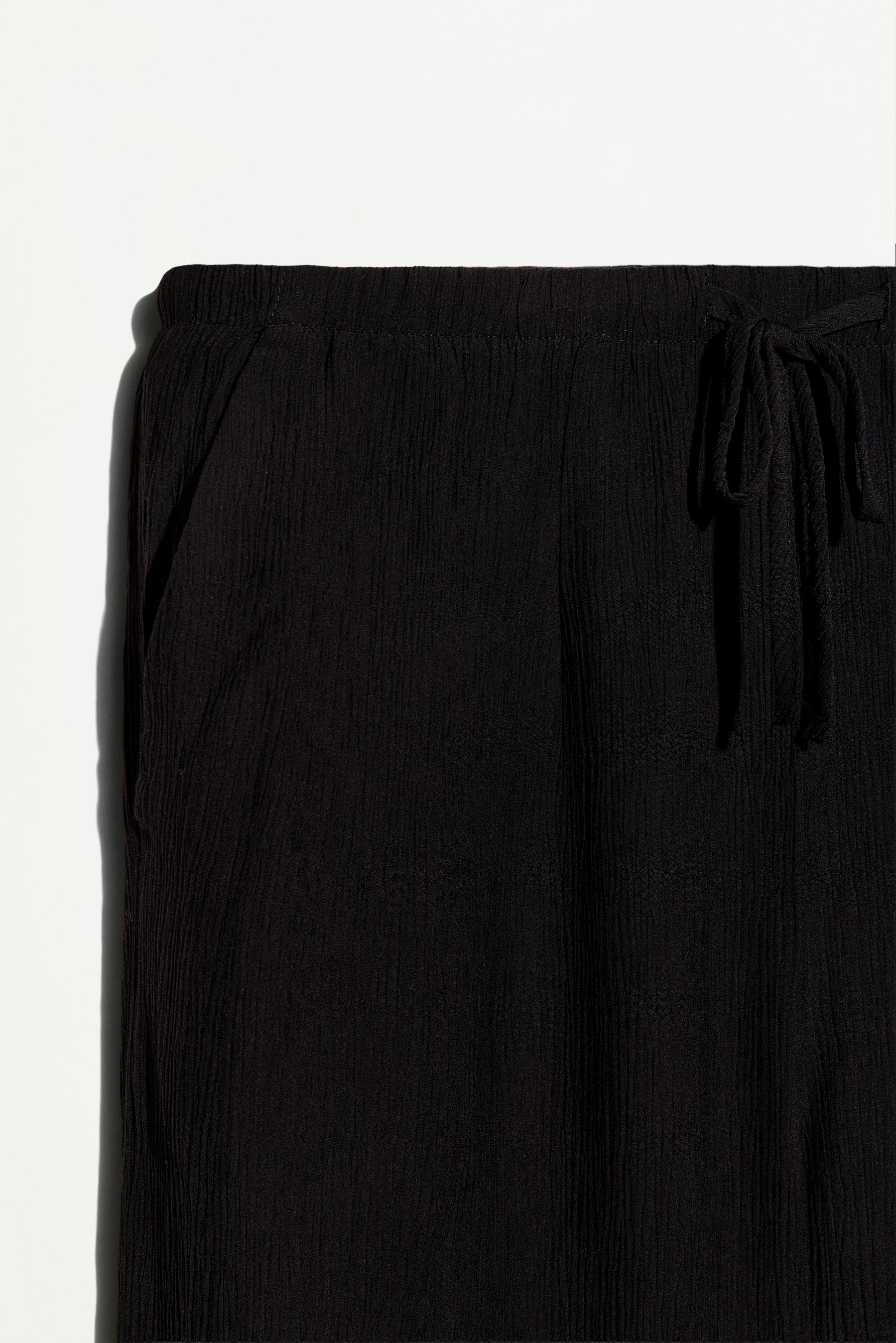Textured jogging trousers — BLACK