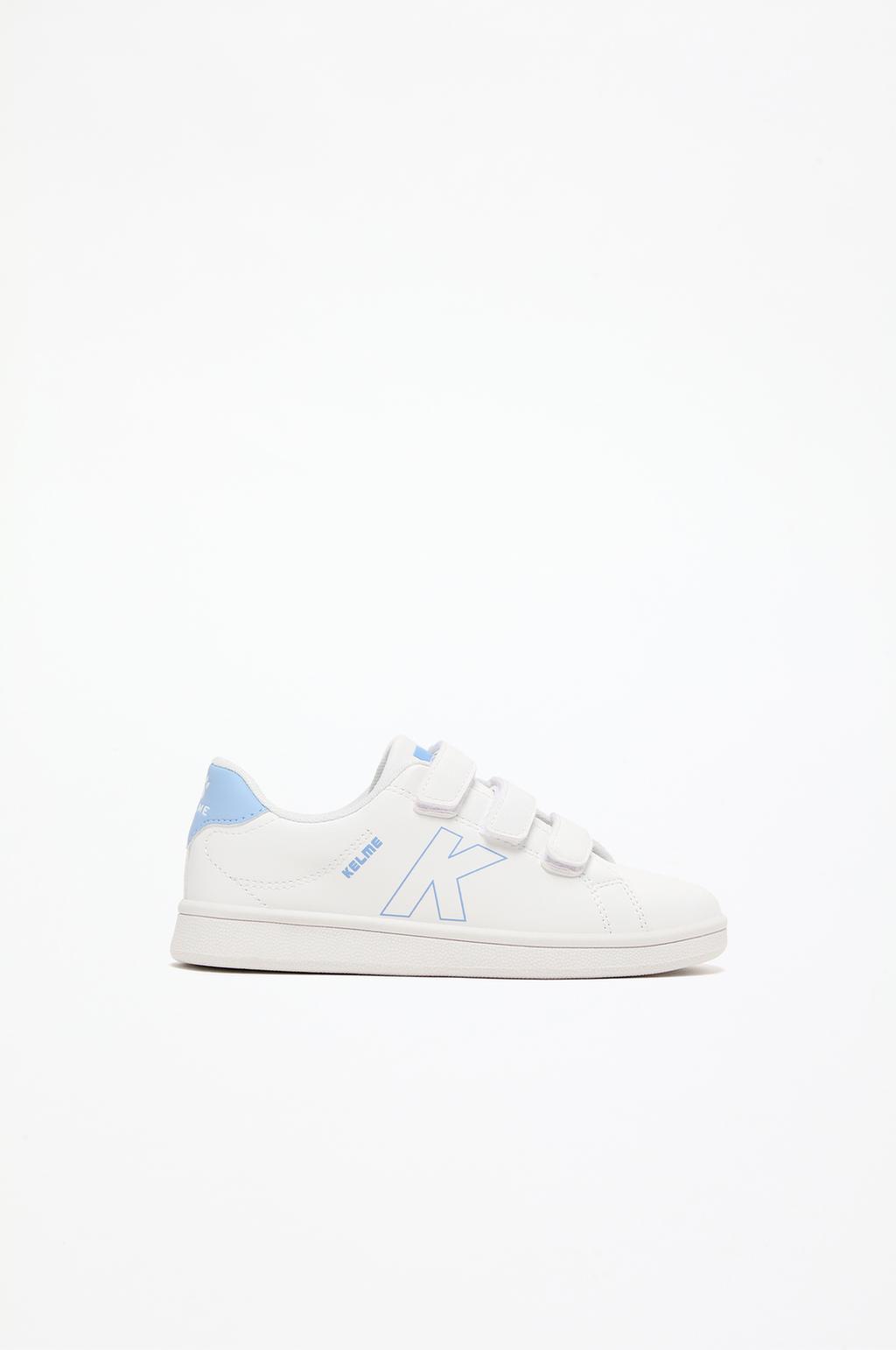 Kelme sneakers with heel tab detail