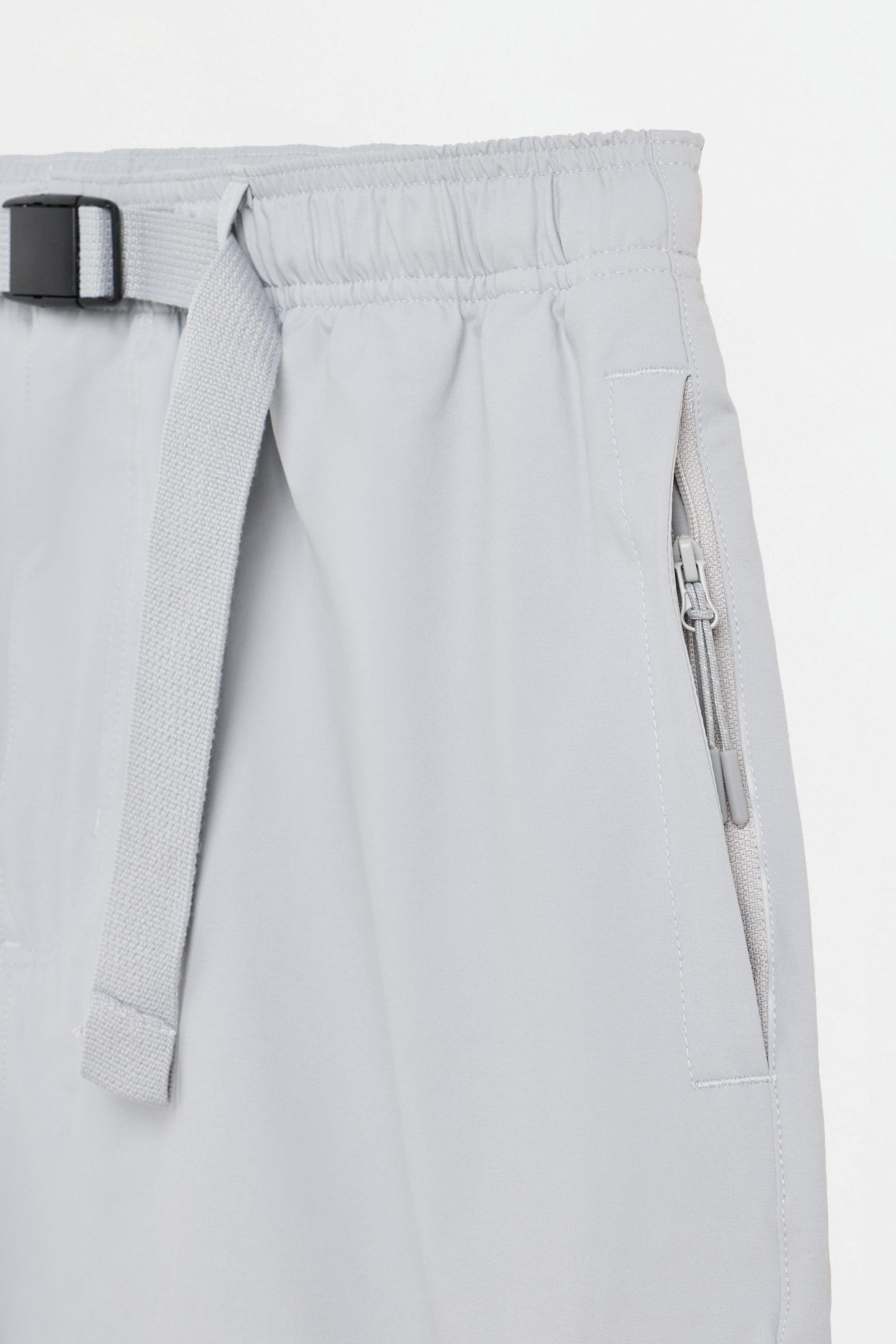 Outdoor Bermuda shorts — HIELO