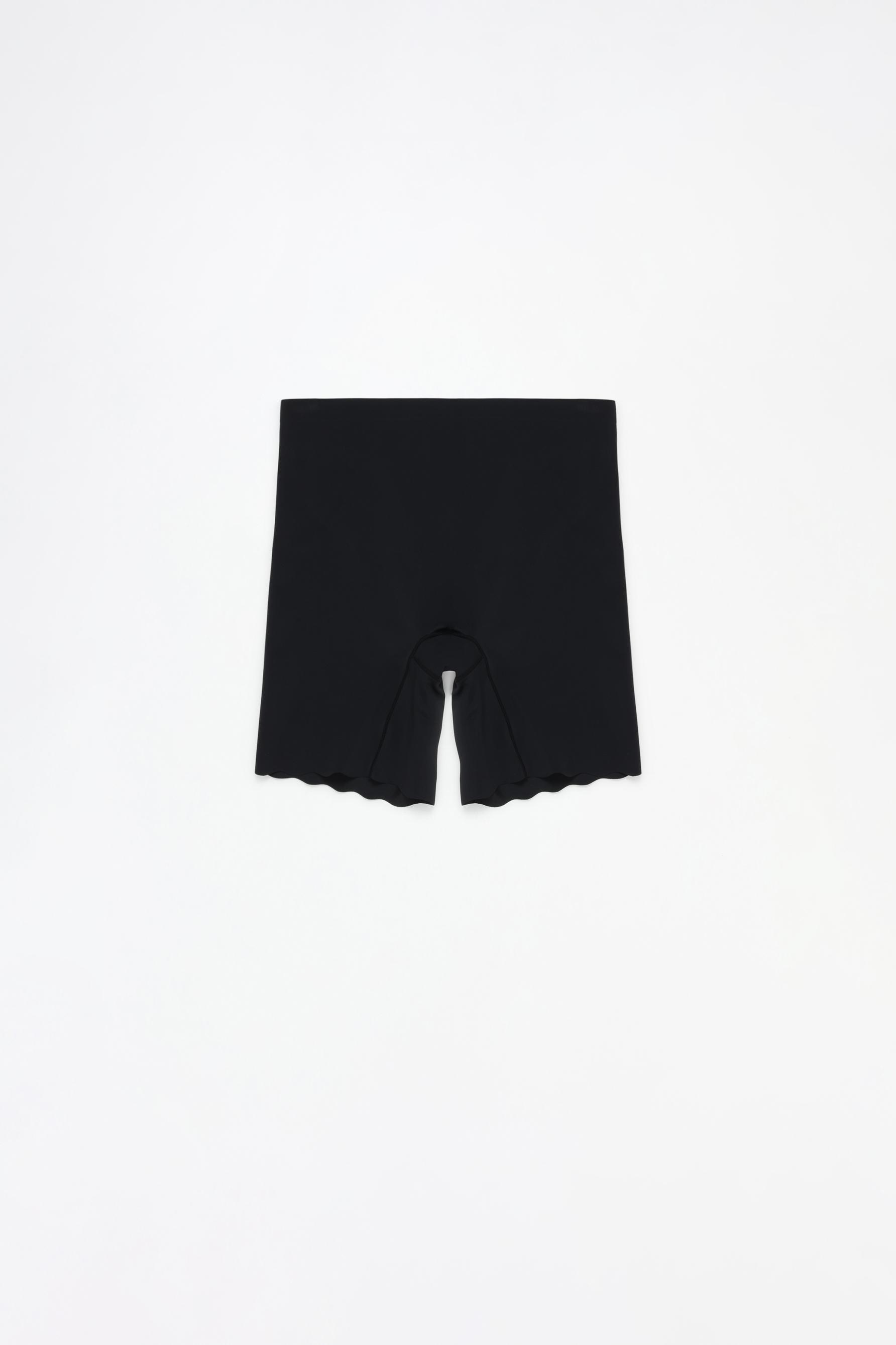 Seamless shapewear shorts — BLACK