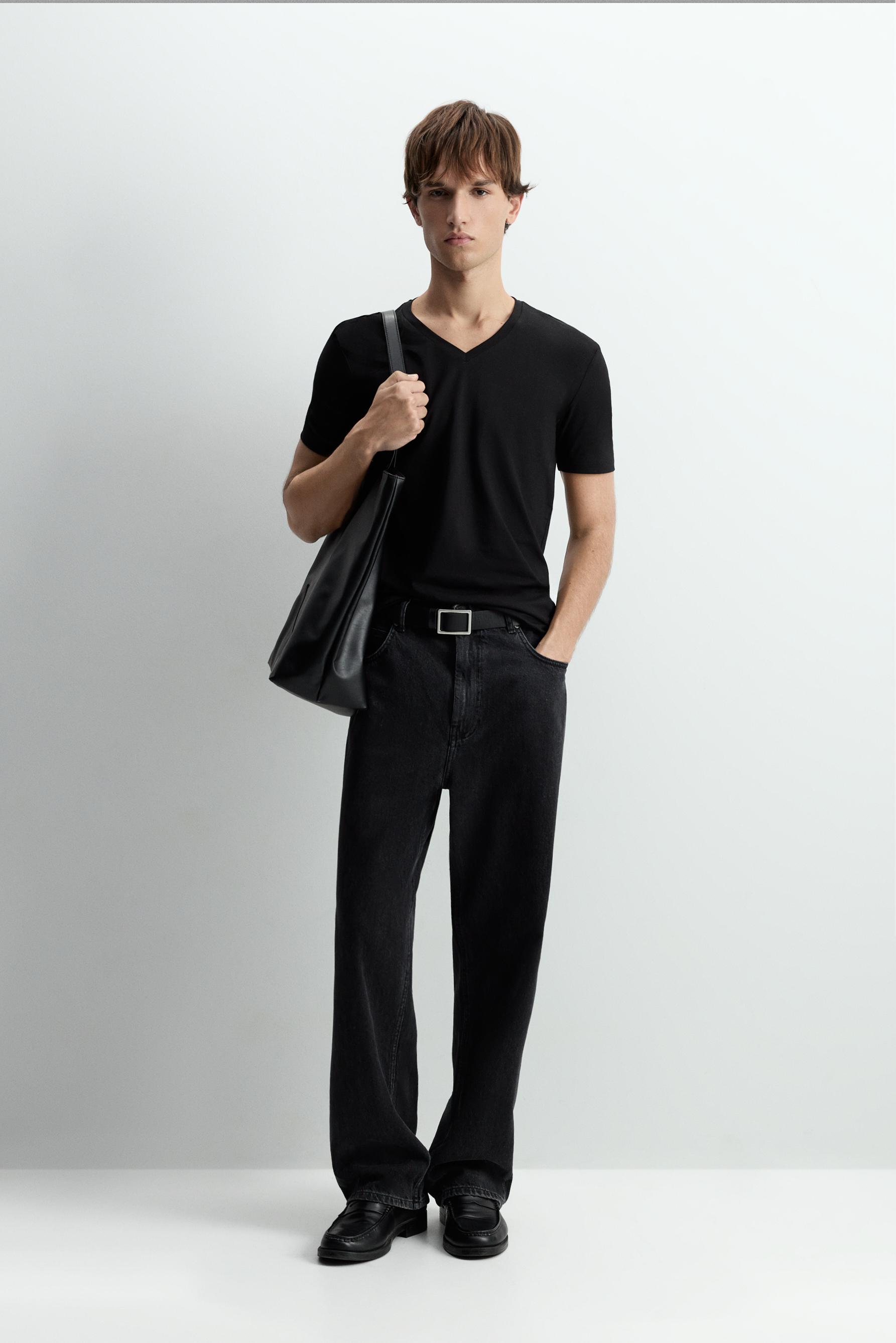 Slim fit V-neck T-shirt — BLACK