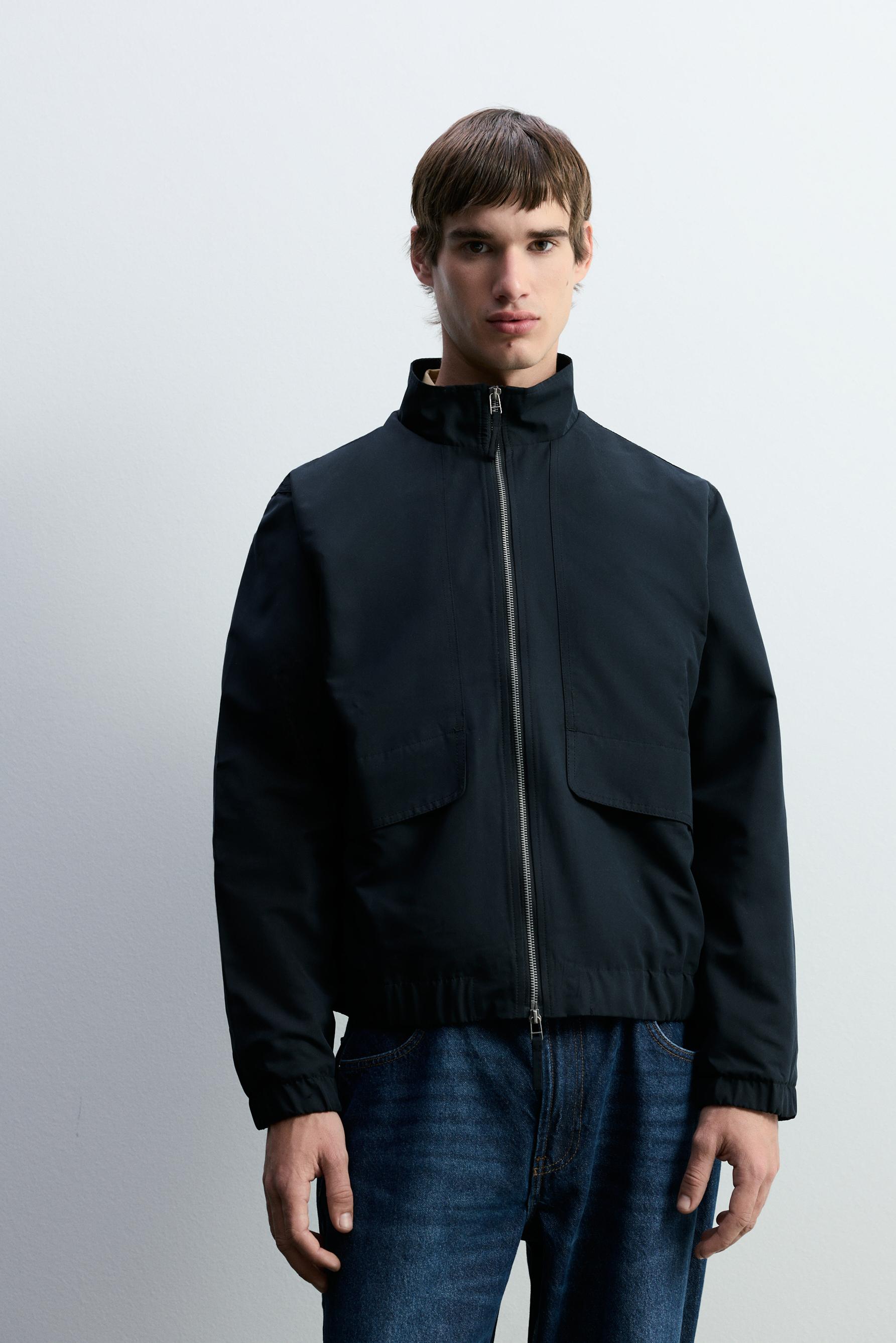 Cazadora bolsillos cuello subido