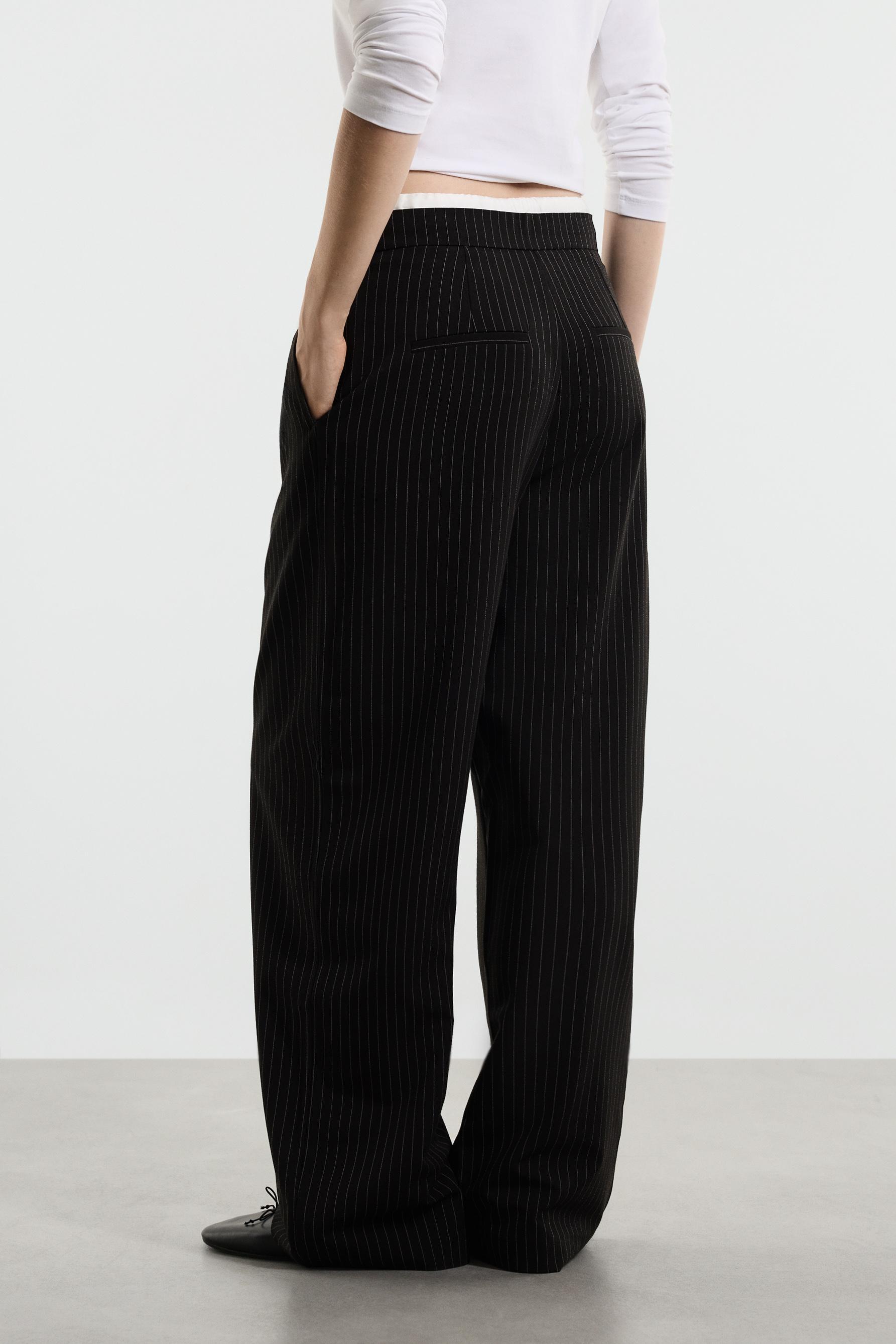 Striped contrast waistband trousers — BLACK