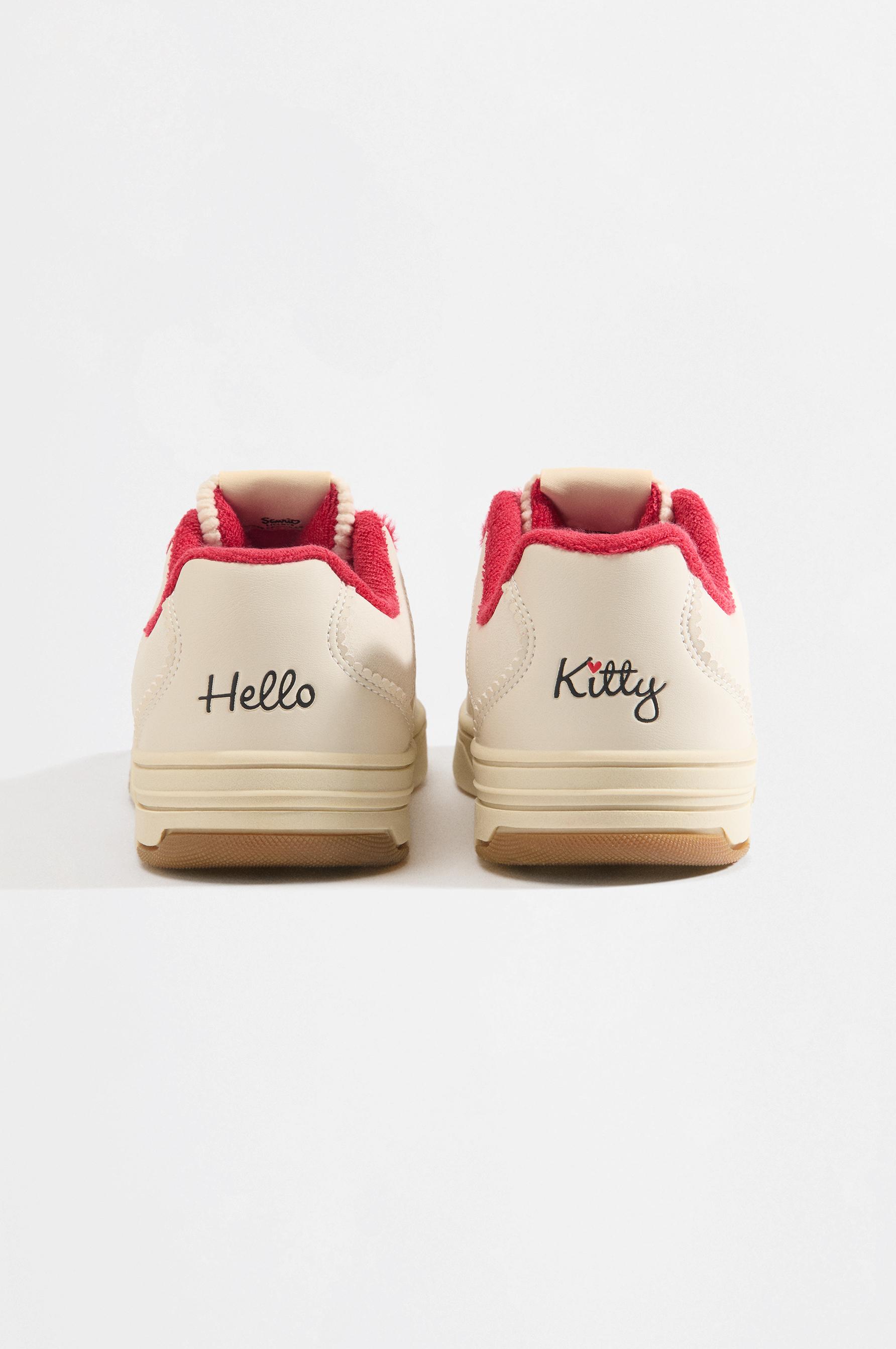Hello Kitty ©SANRIO charm sneakers — ECRU
