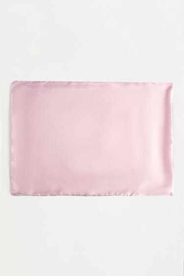 Satin pillowcase — CHALK PINK 2