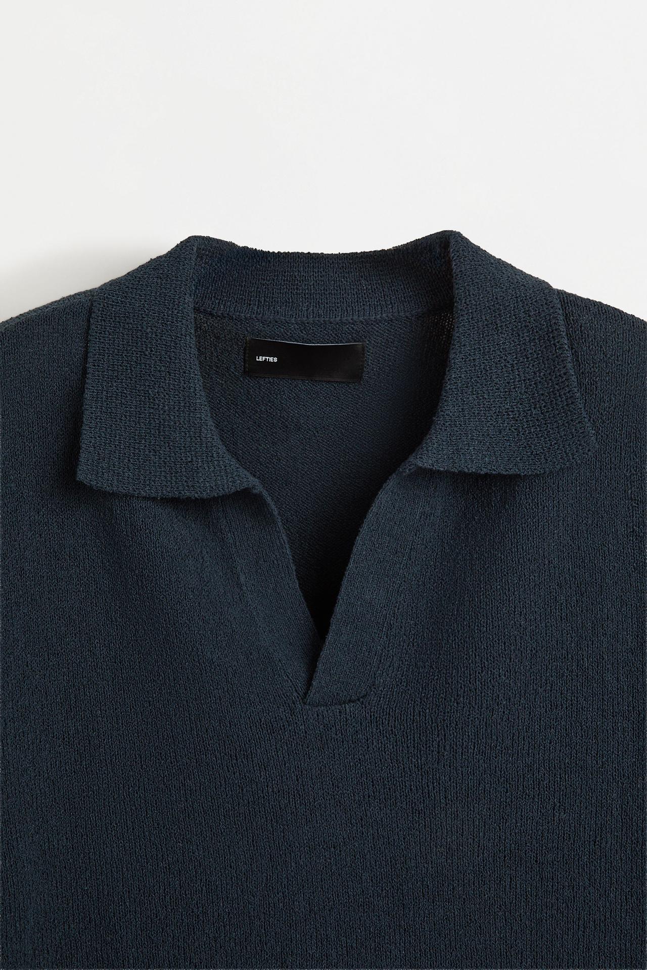 Textured knit polo shirt — NAVY