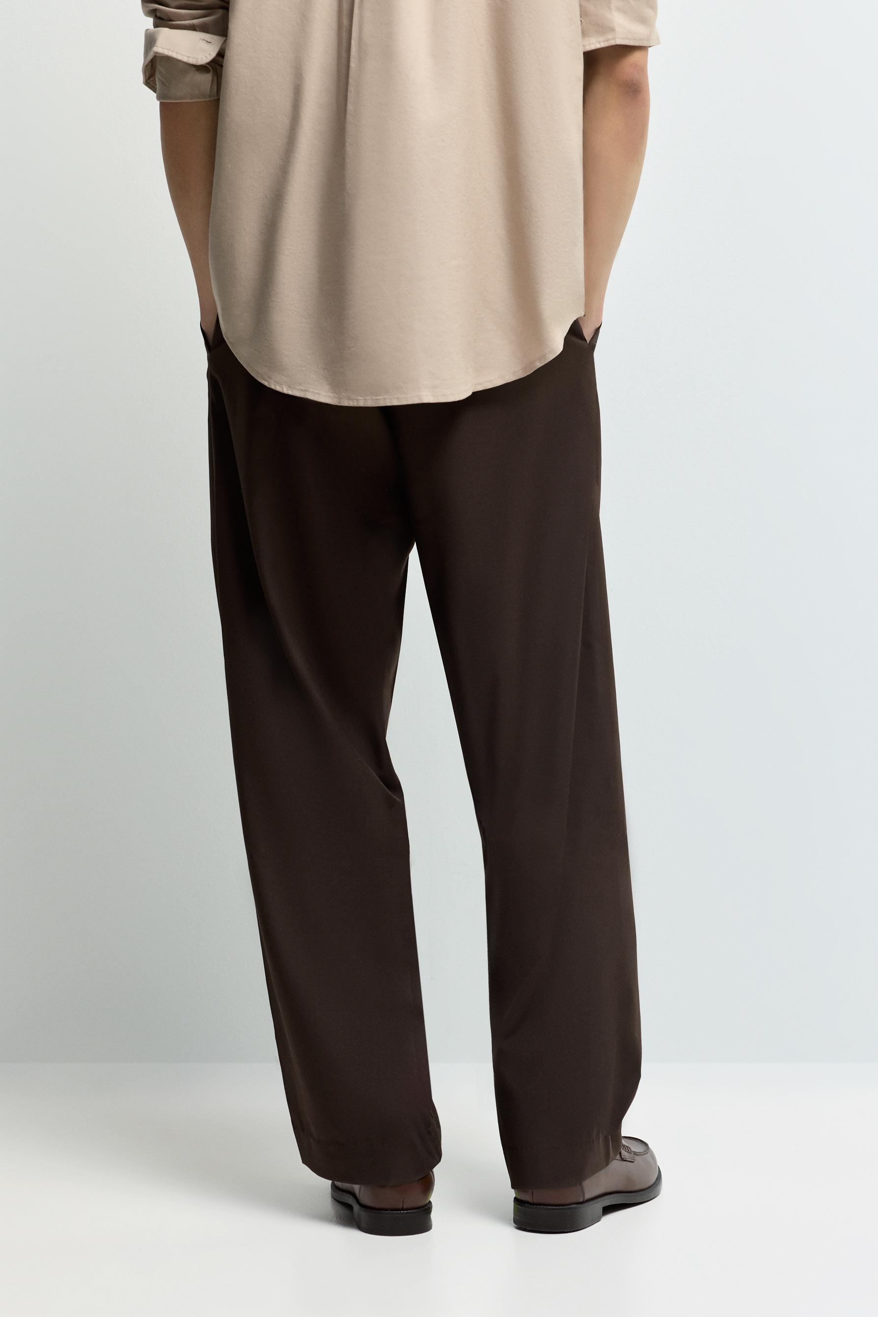 Baggy trousers with darts — CHOCOLATE