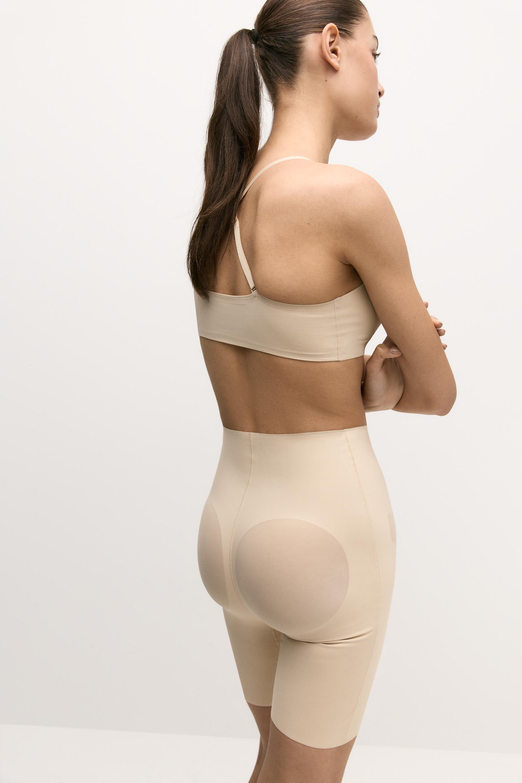Shapewear cycling shorts — ECRU