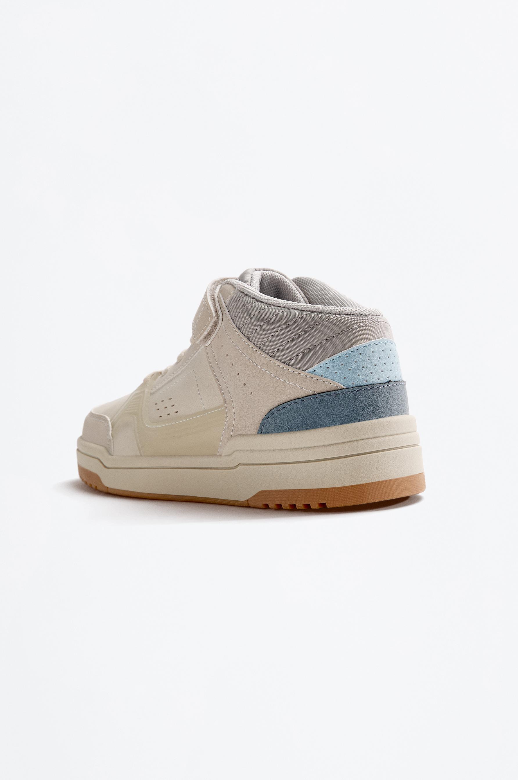Ankle basketball sneaker — GREY