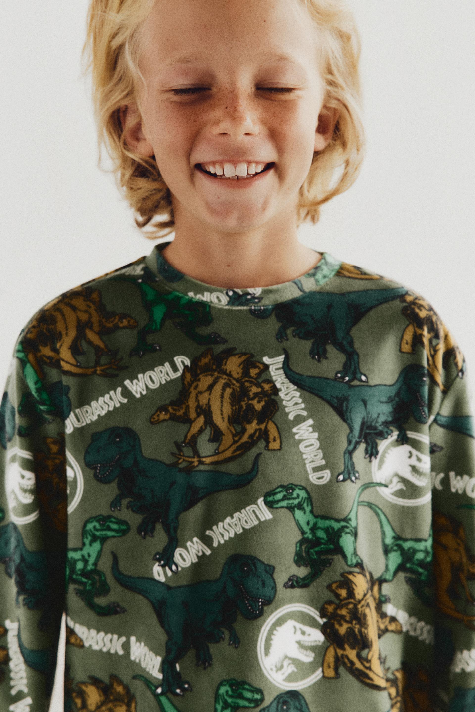 Pijama  Jurassic World ©Universal aterciopelado