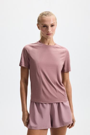 Seamed sports T-shirt — PINK 1