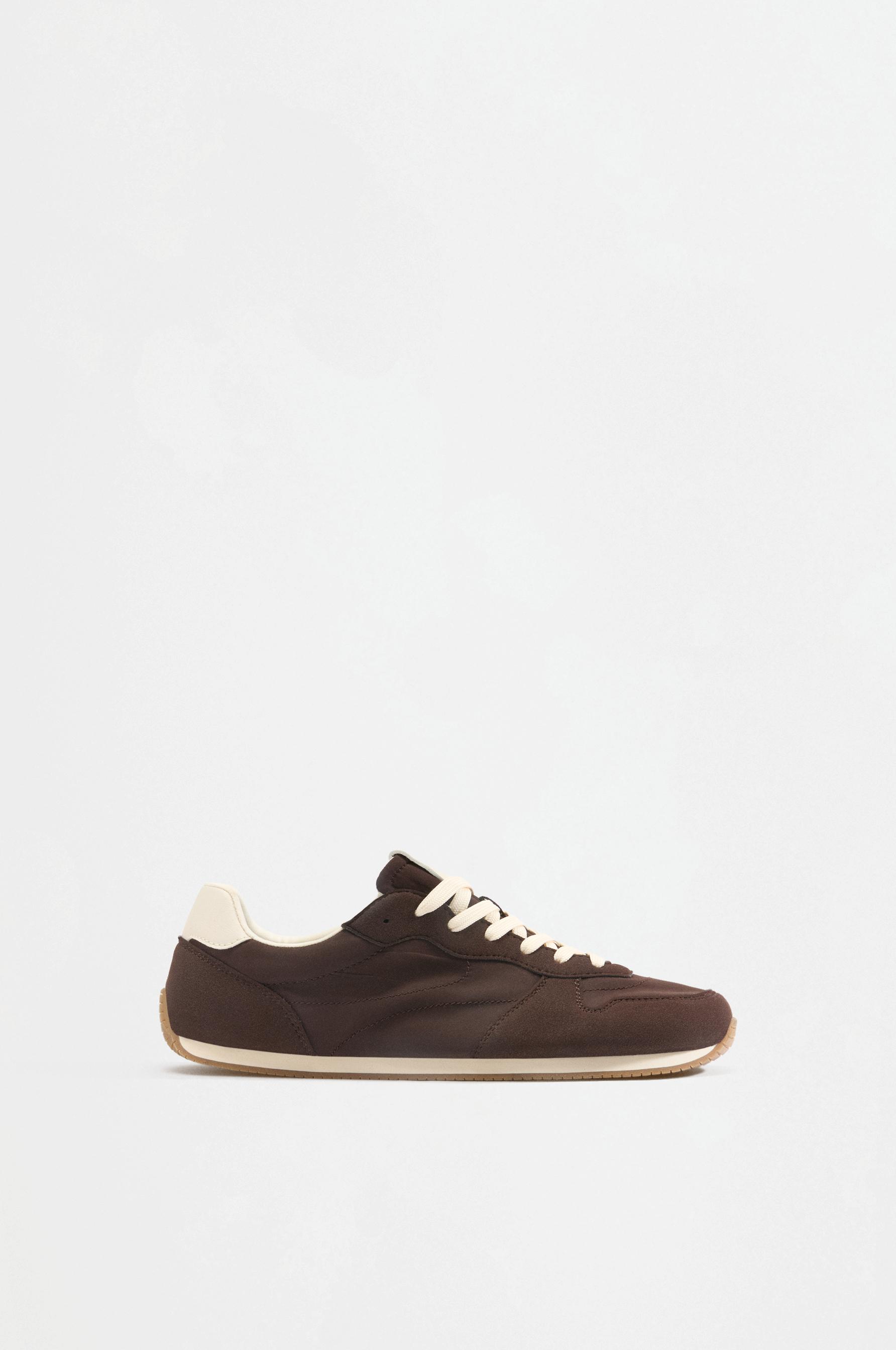 Barefoot sneakers — BROWN