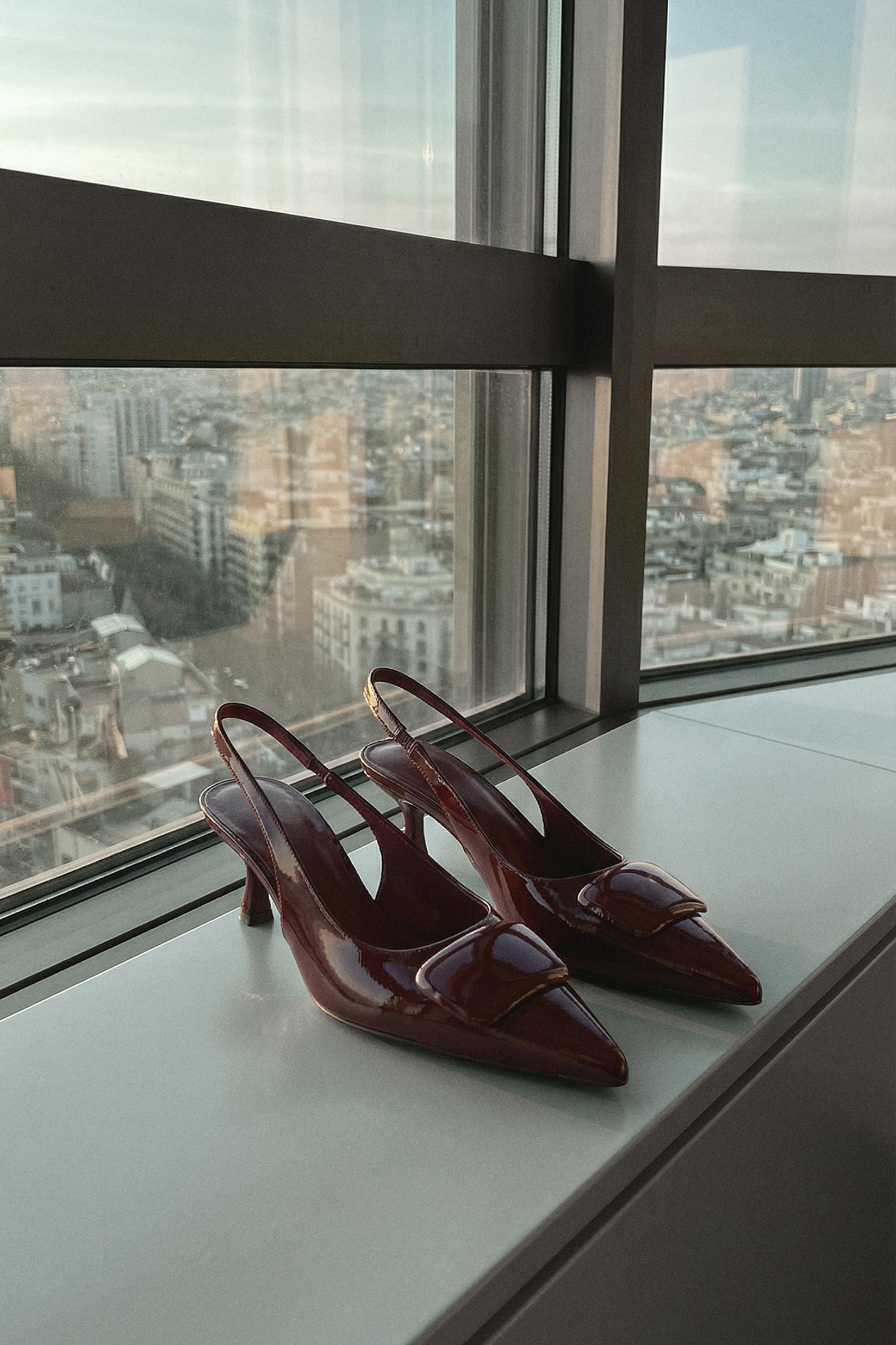 Slingback heel shoe — BURGUNDY