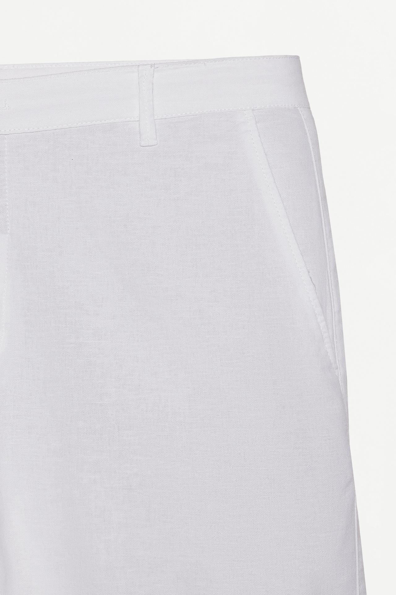 Cotton-linen chino Bermuda shorts — WHITE