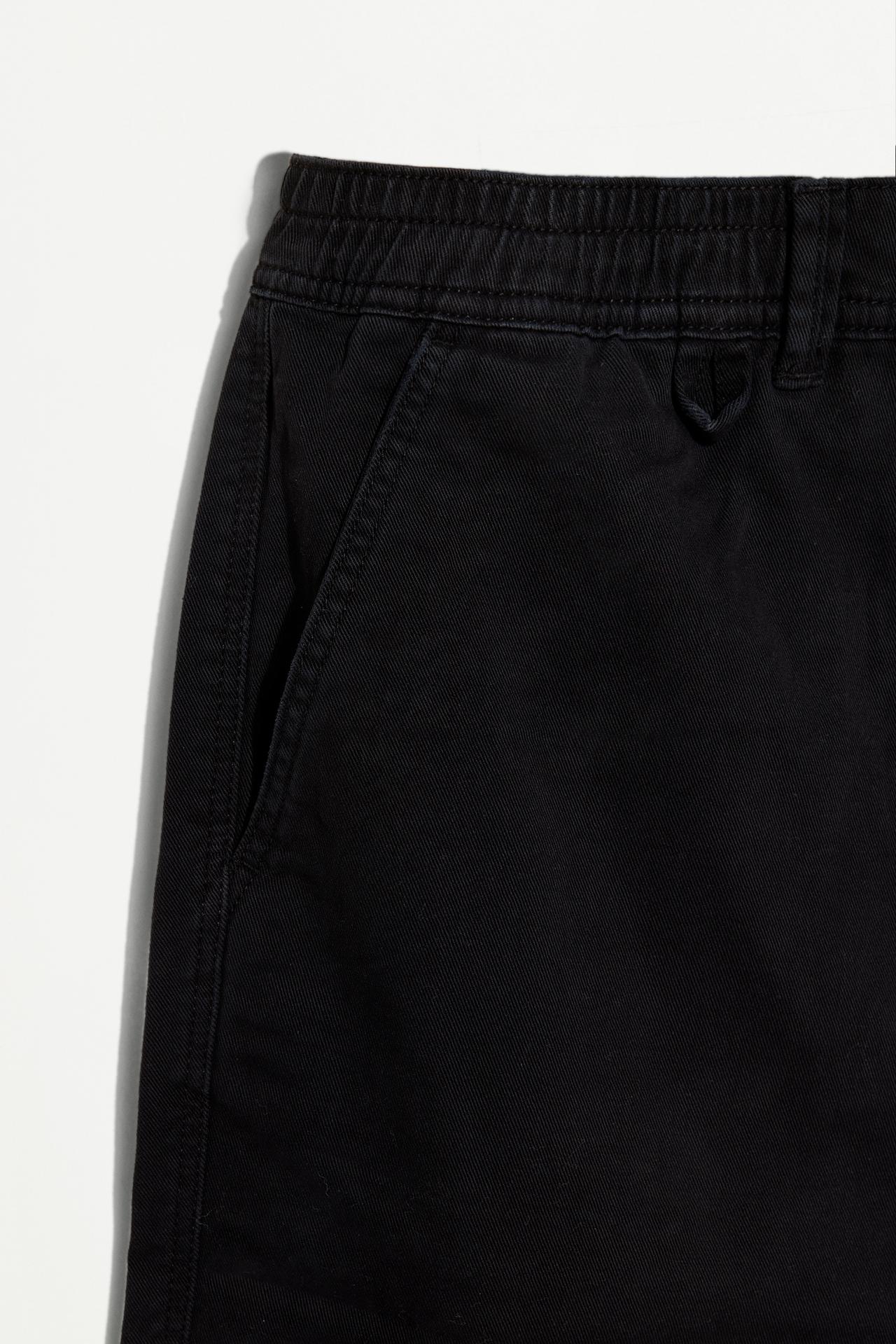 Slim fit Bermuda shorts — BLACK