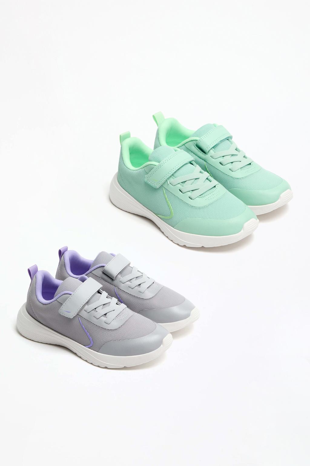 2-pack of minimalist sneakers