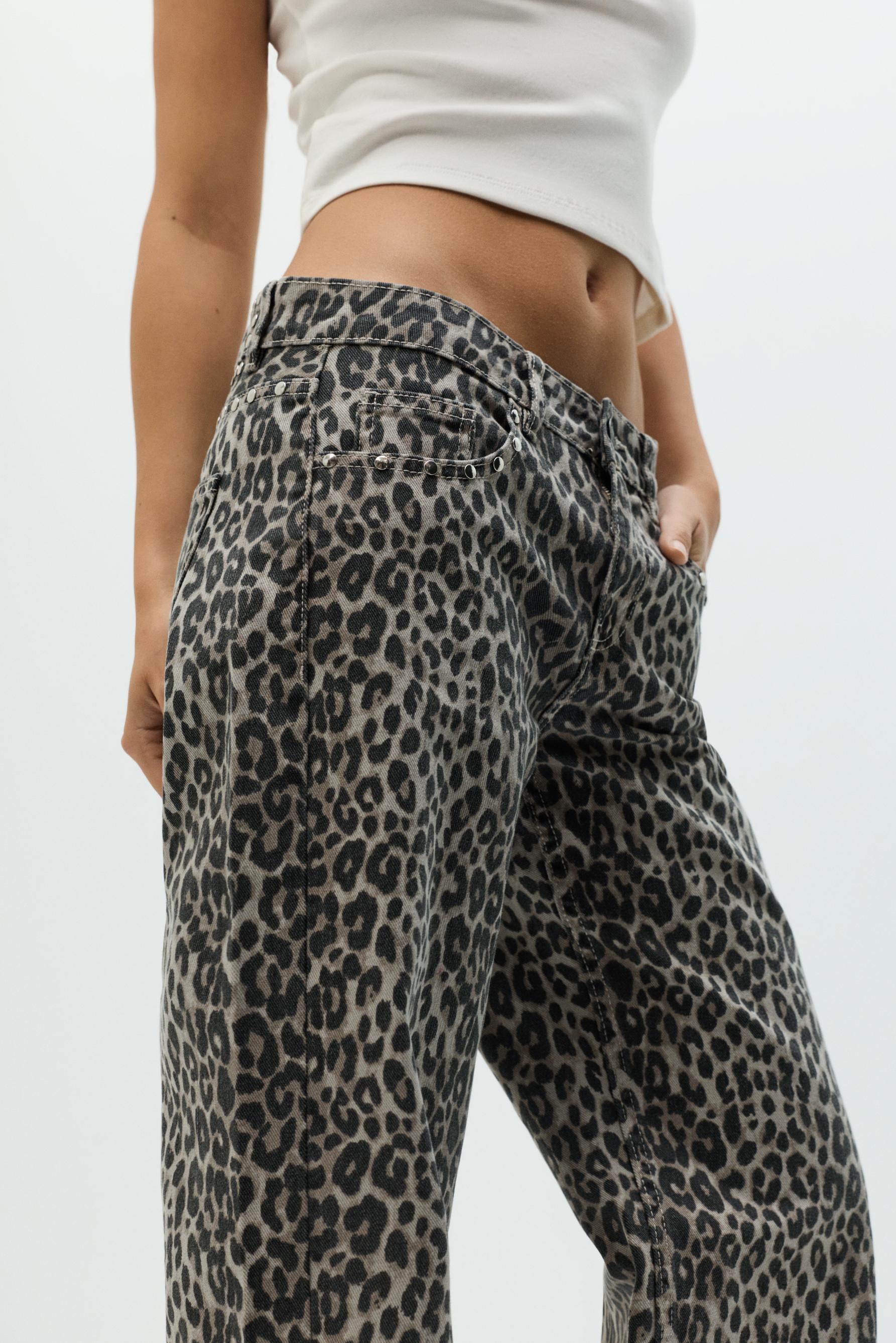 Studded animal print baggy jeans — LEOPARD PRINT