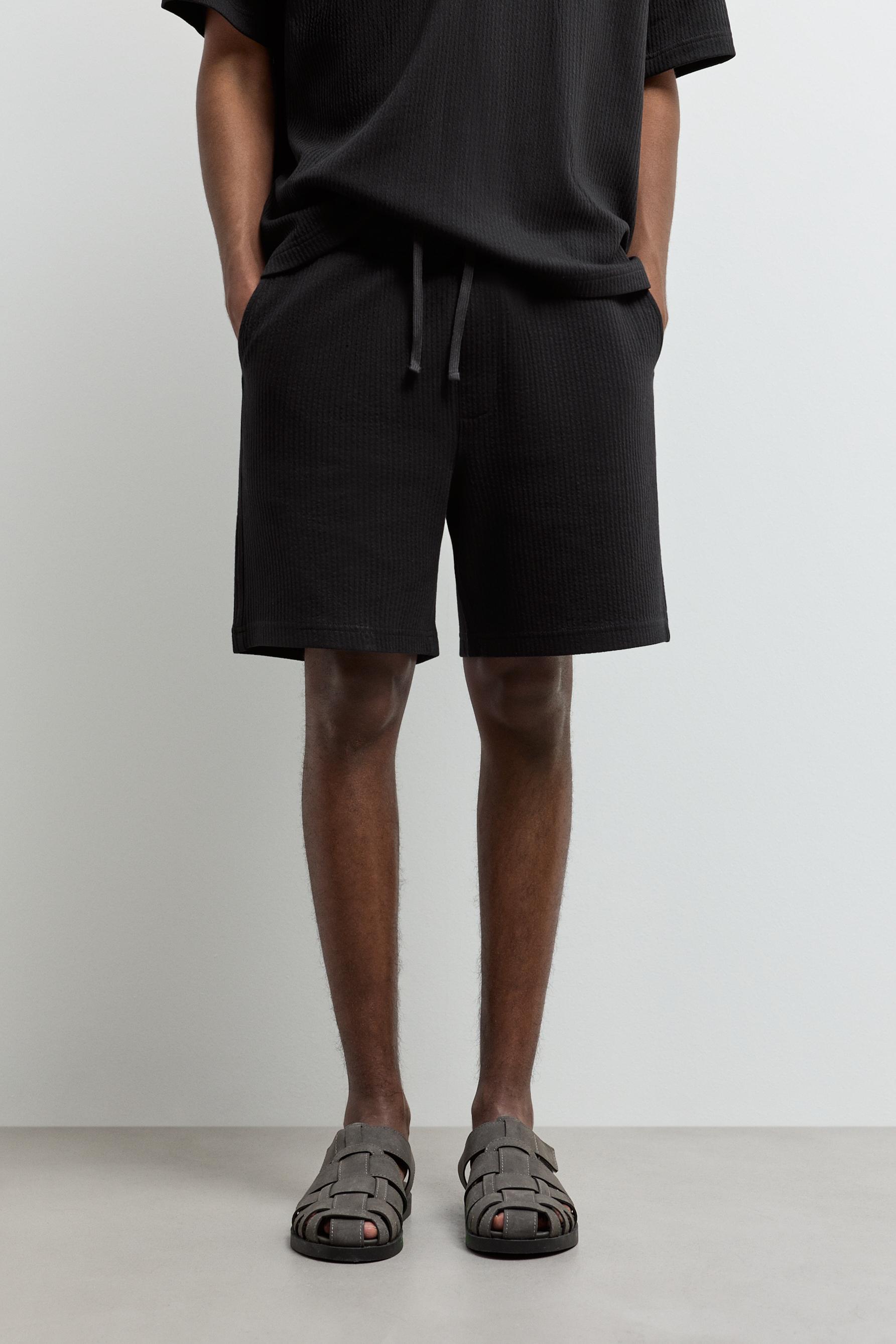 Textured tracksuit Bermuda shorts — BLACK