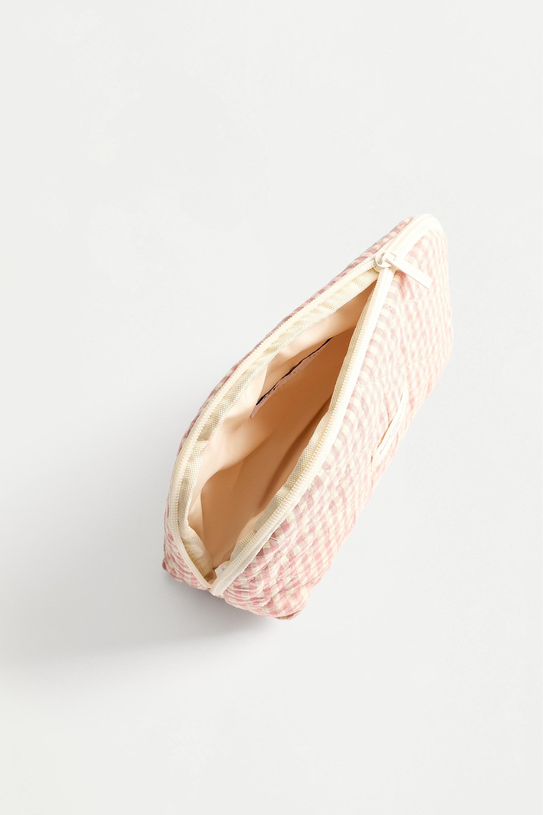 Medium gingham toiletry bag — CHALK PINK