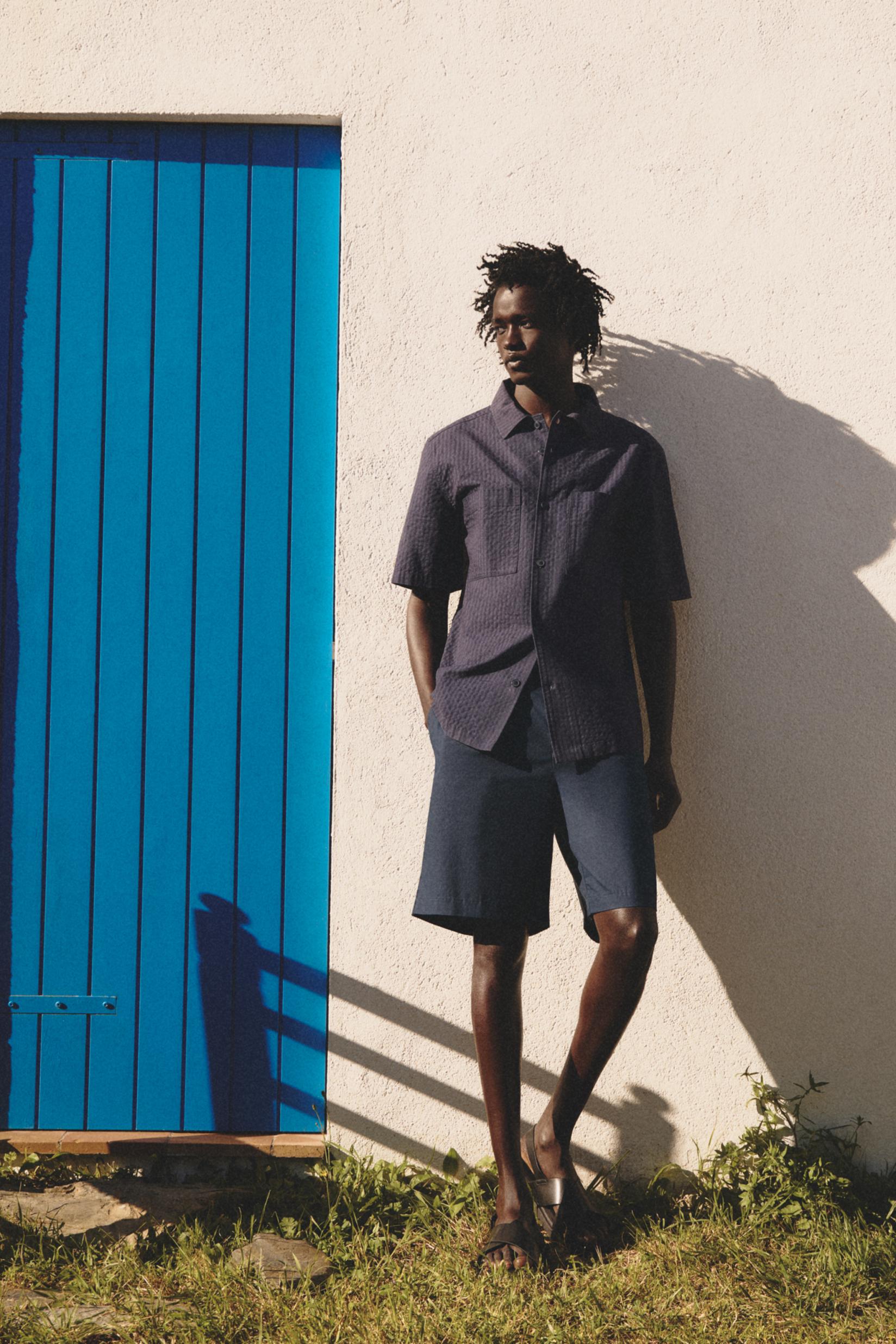 Pleated Bermuda shorts — NAVY