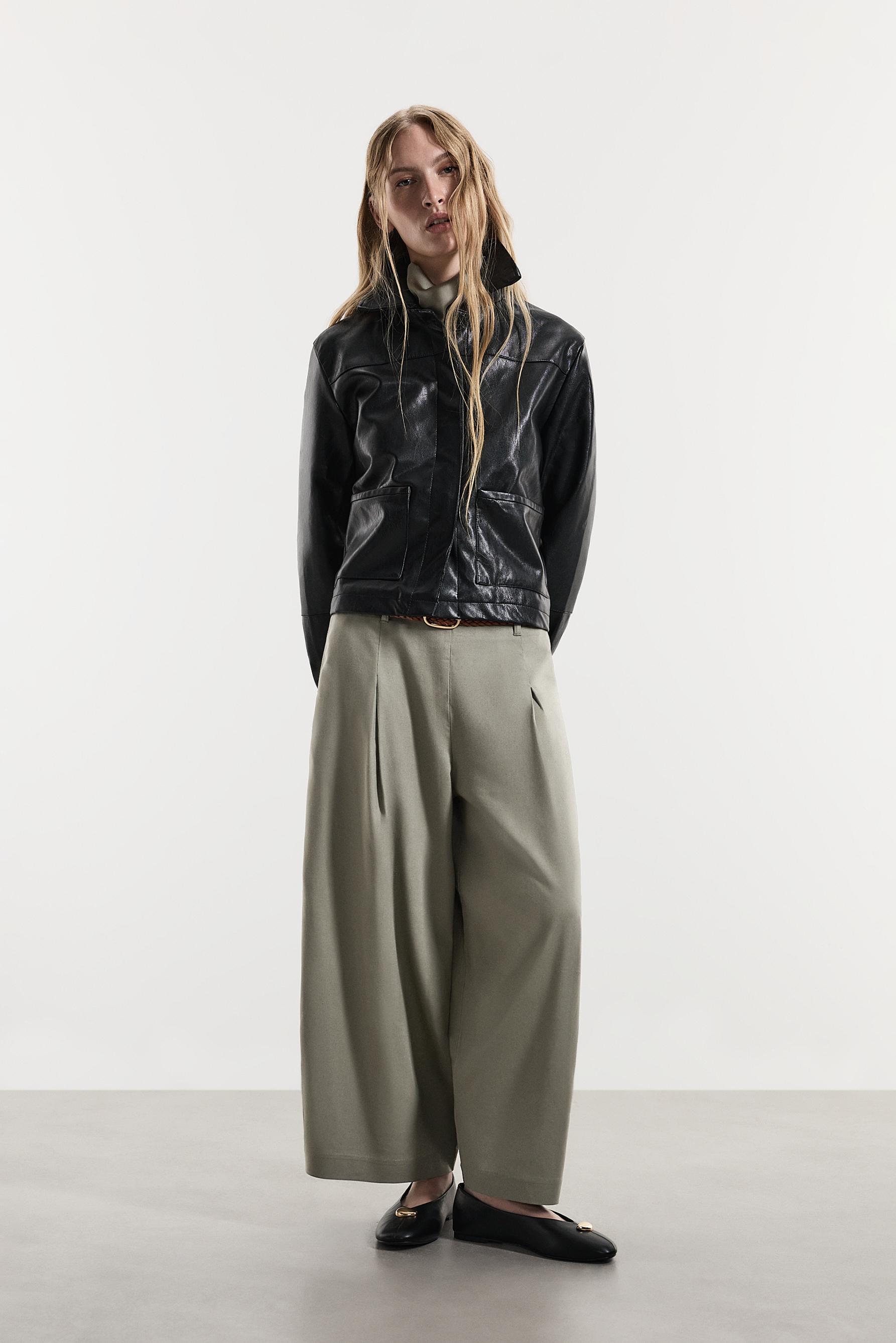Barrel trousers with belt — PALE KHAKI