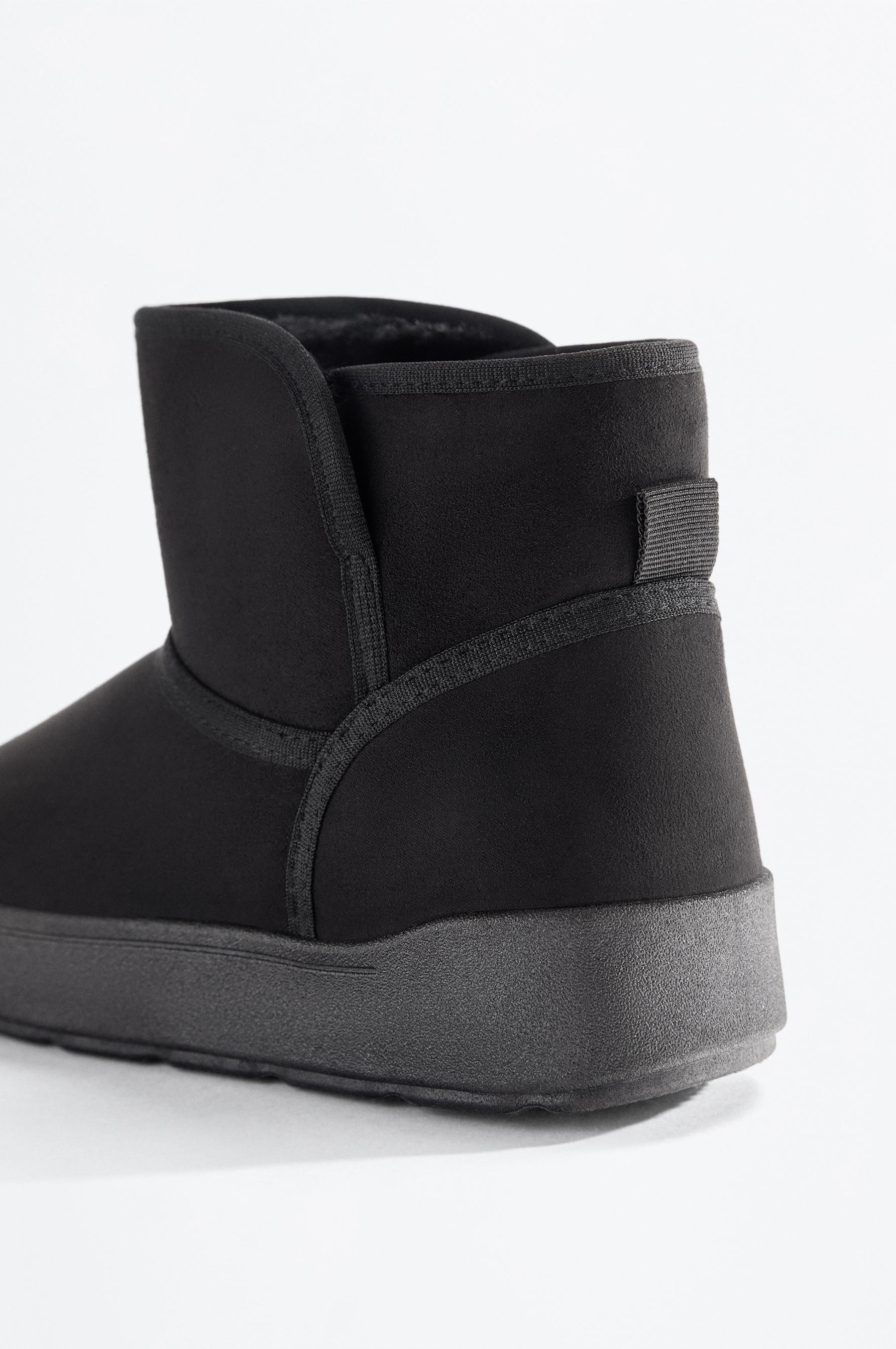 Lined ankle boot — BLACK