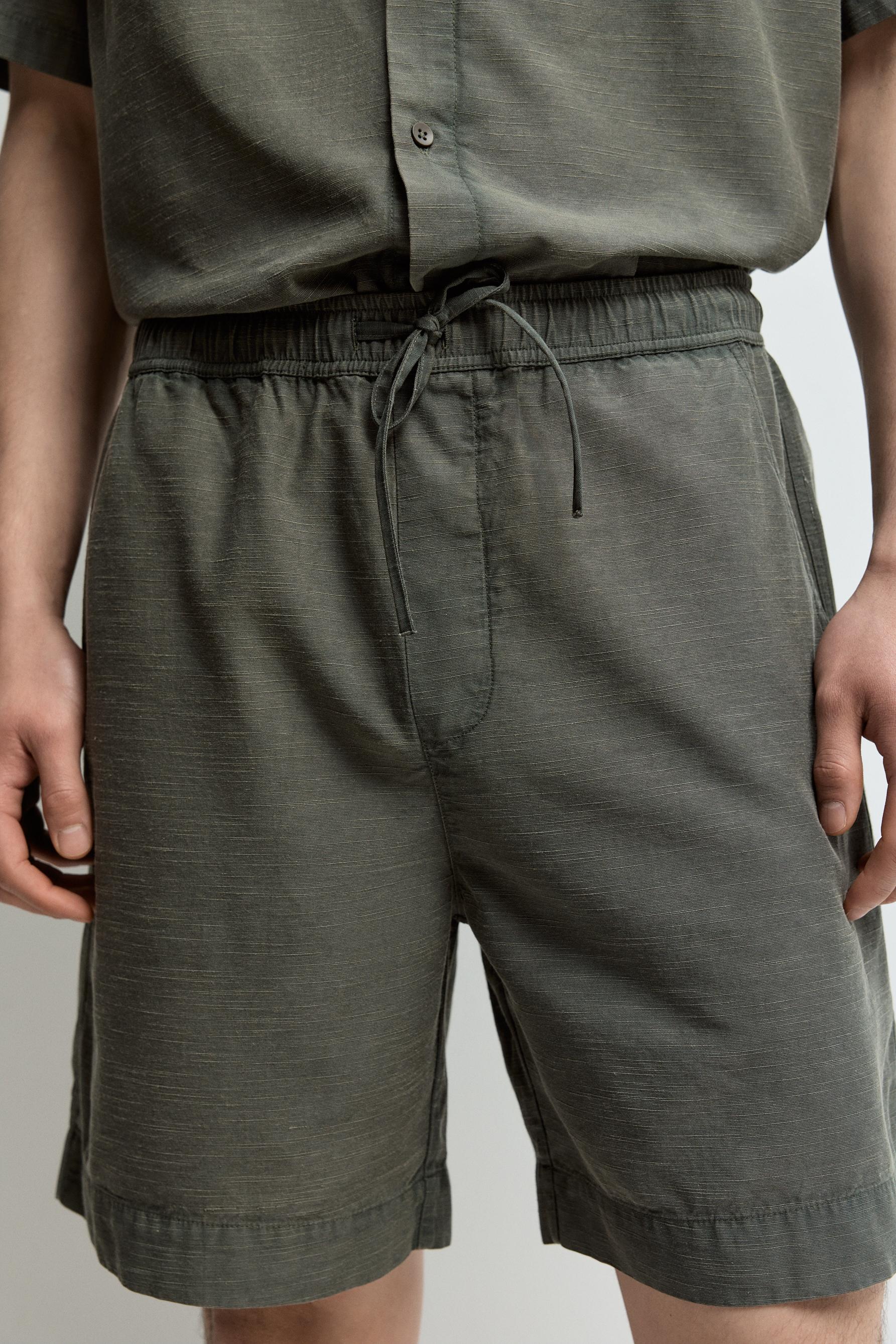 Textured jogger Bermuda shorts — GREEN