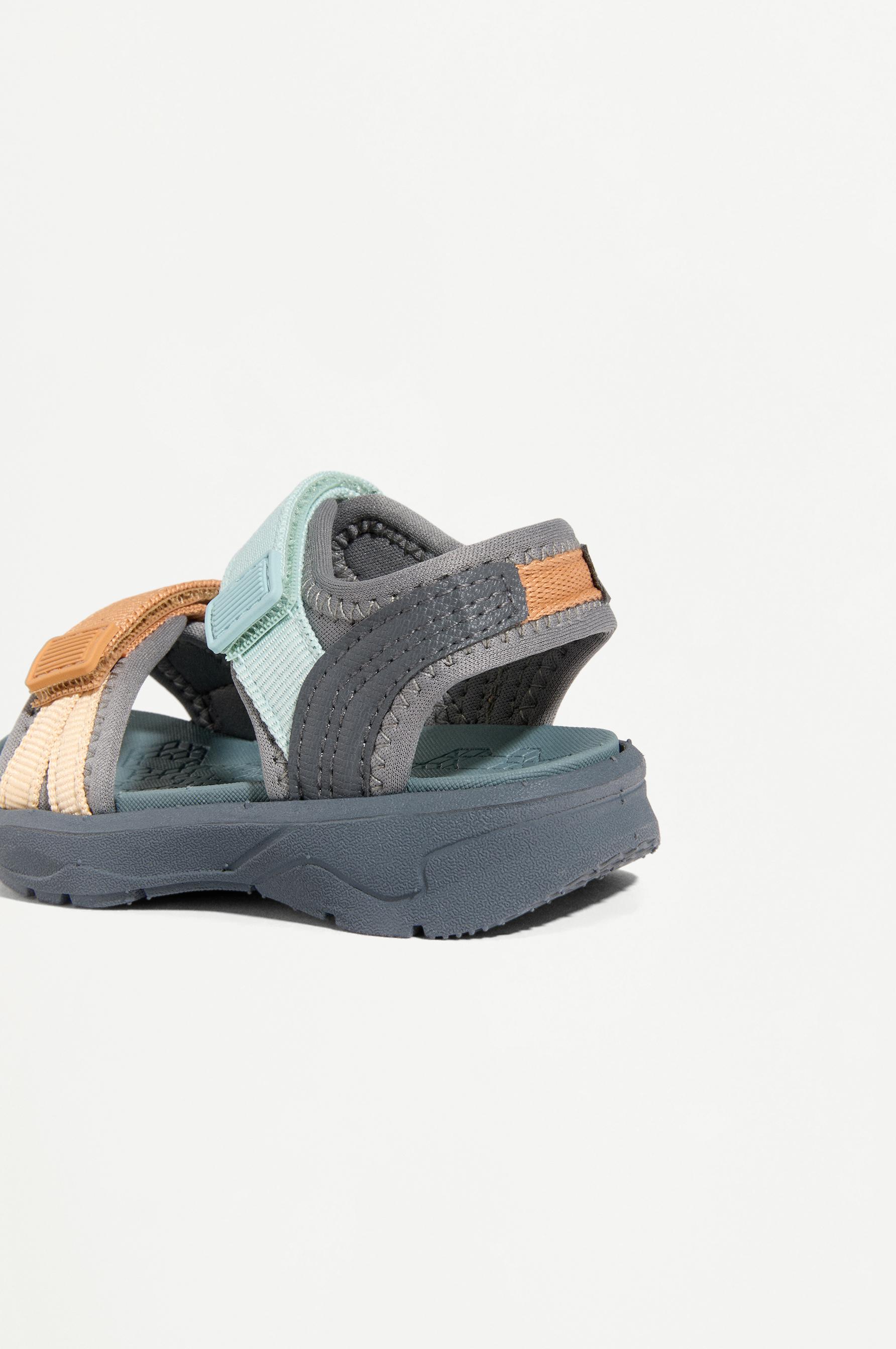Adventure sandals — GREY
