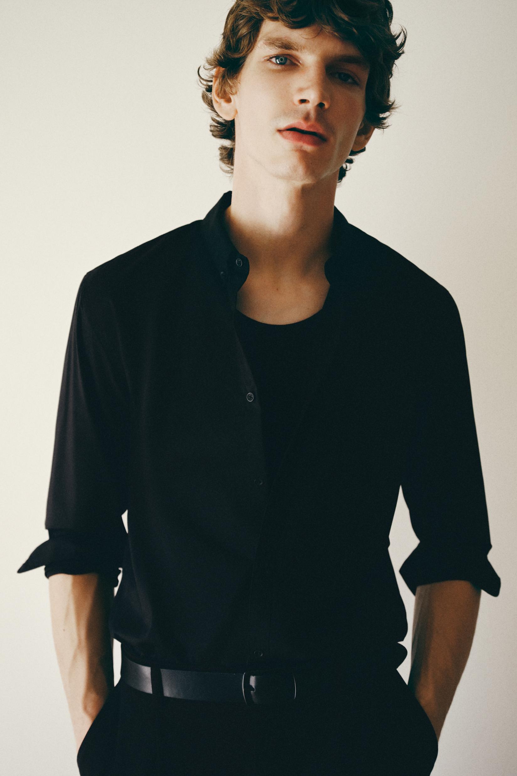 Basic shirt — BLACK